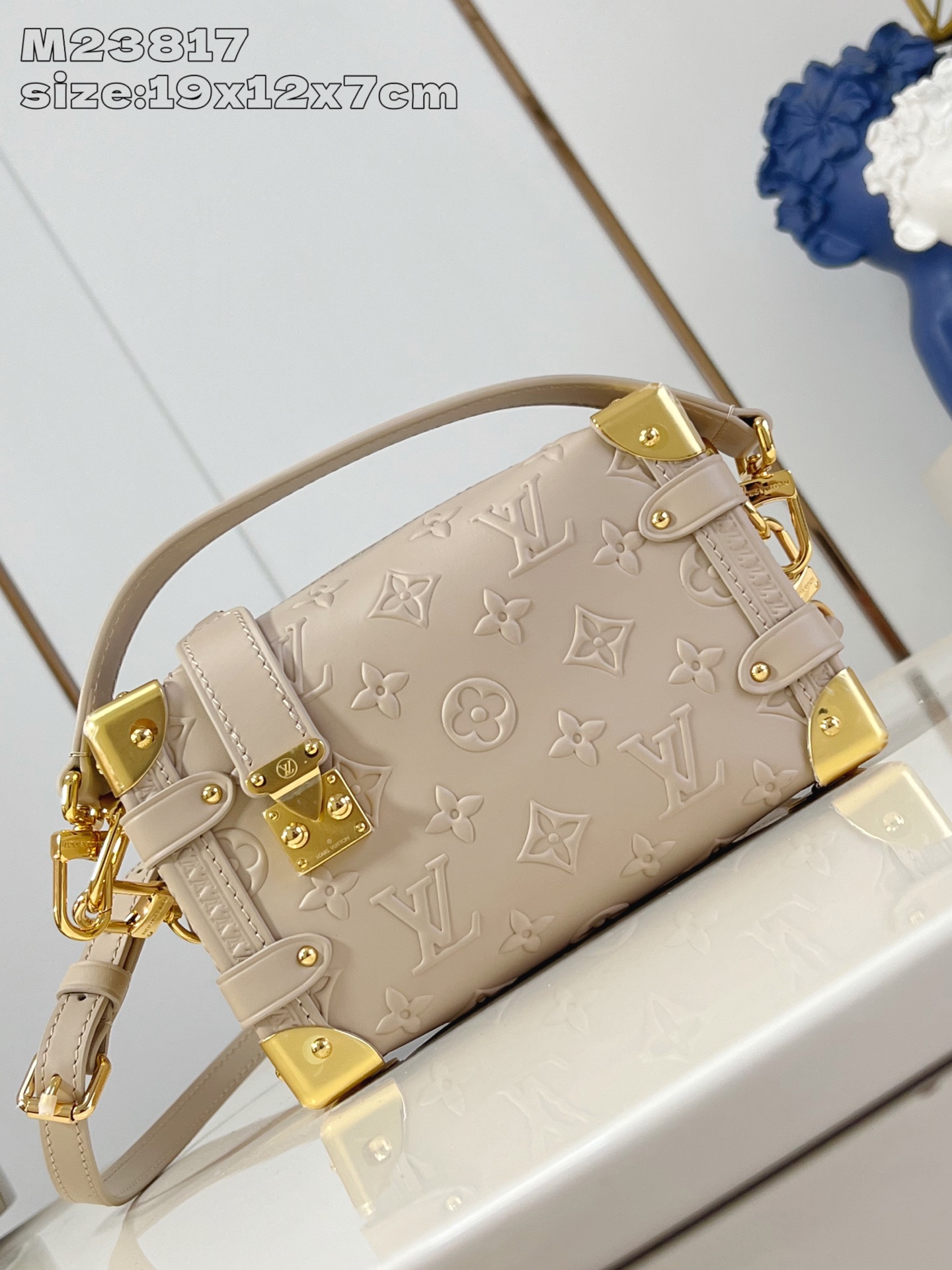 【顶级原单 M23817卡其压花 】M14571 這款Monogram Bold系列Side Trunk