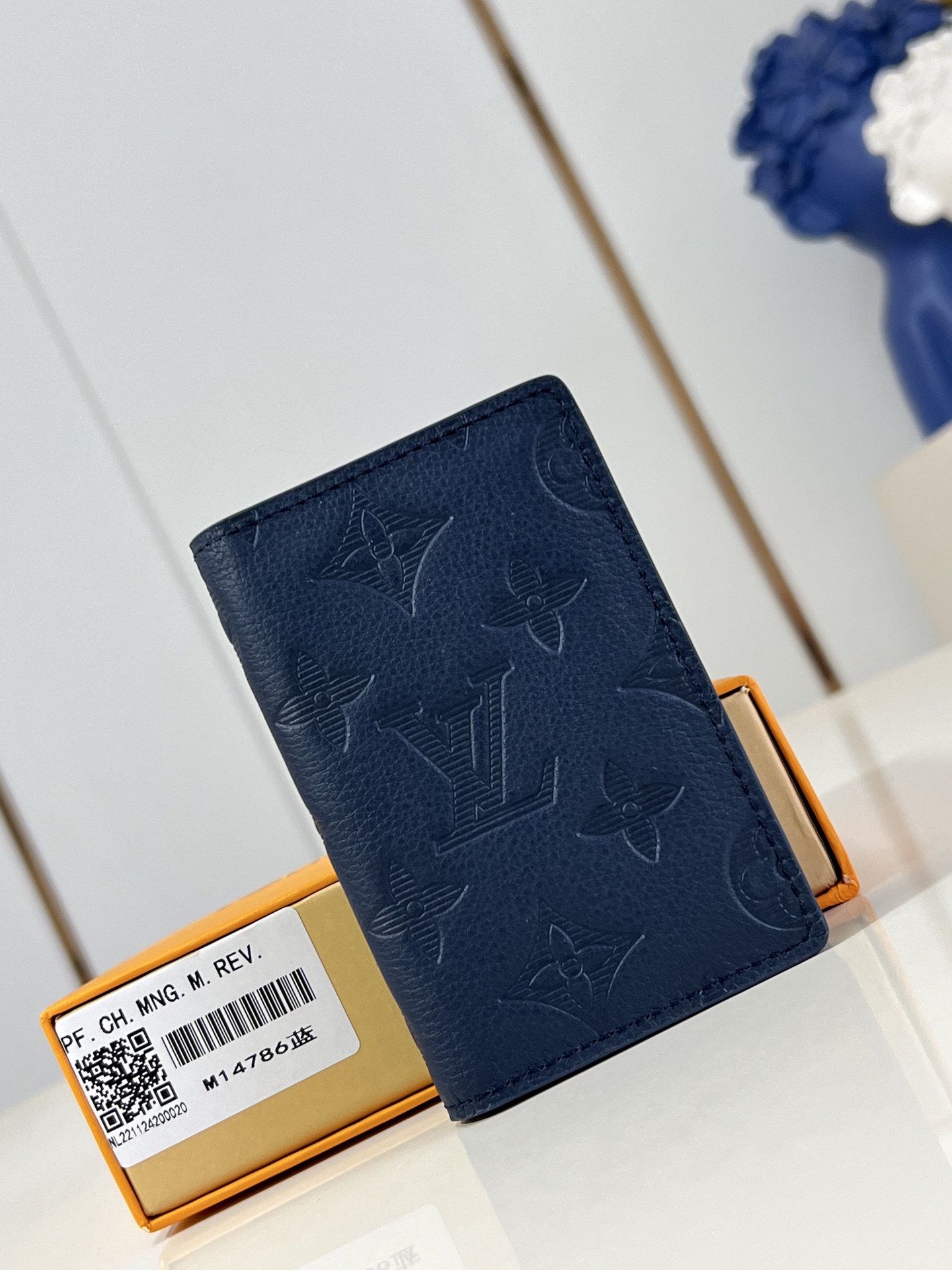 【顶级原单 M14786蓝 】本款口袋钱夹取材 Brushed Monogram 皮革，呈现褪色效果 M