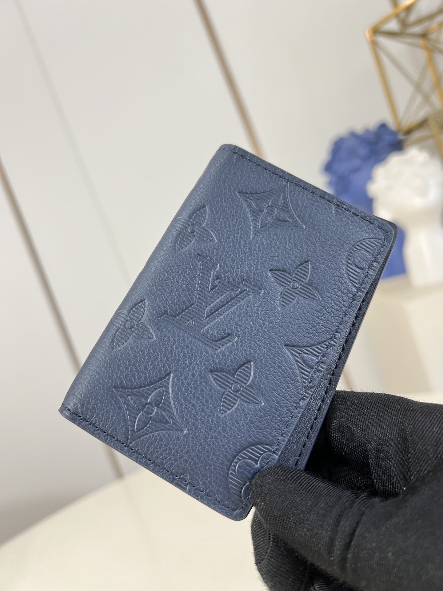 【顶级原单 M14786蓝 】本款口袋钱夹取材 Brushed Monogram 皮革，呈现褪色效果 M