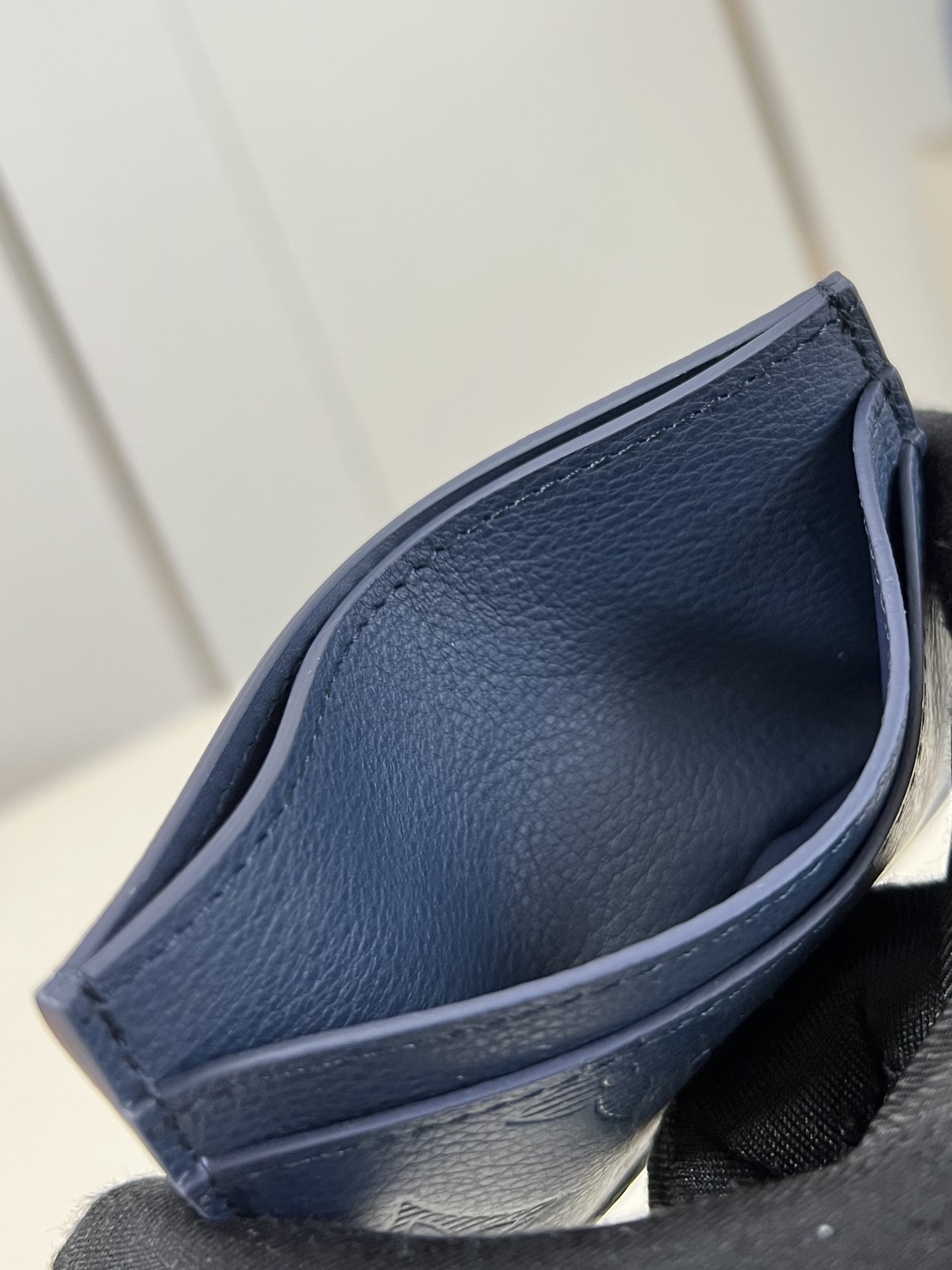 【顶级原单 M14786蓝 】本款口袋钱夹取材 Brushed Monogram 皮革，呈现褪色效果 M