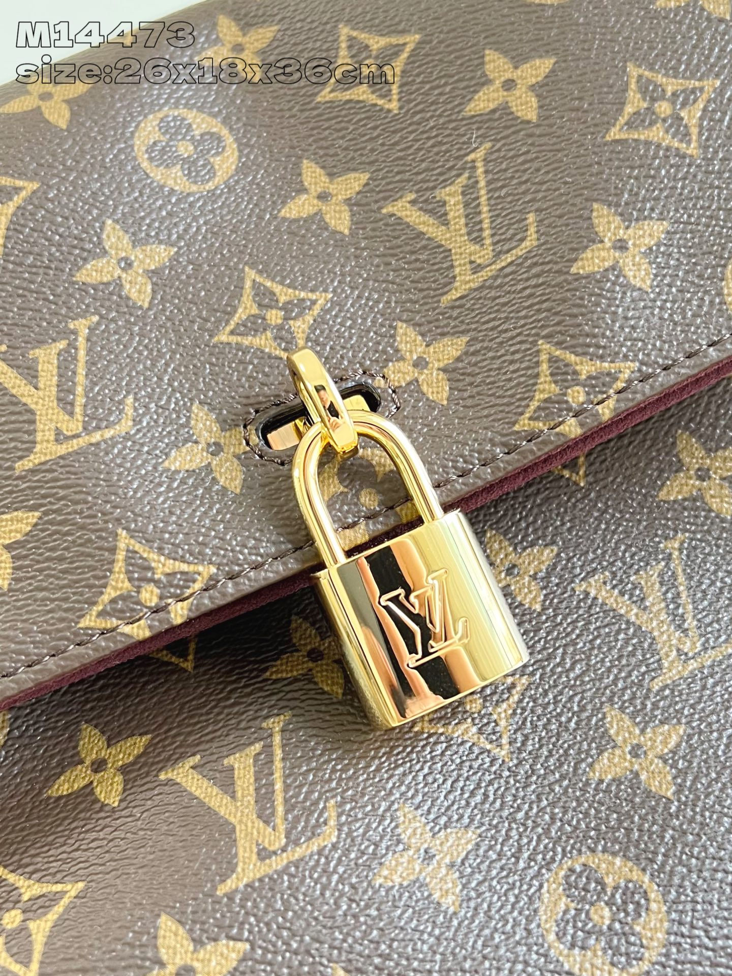 【顶级原单 M14473 】Hide Away 手袋取材 Monogram 涂层帆布，将利落线条与品牌传