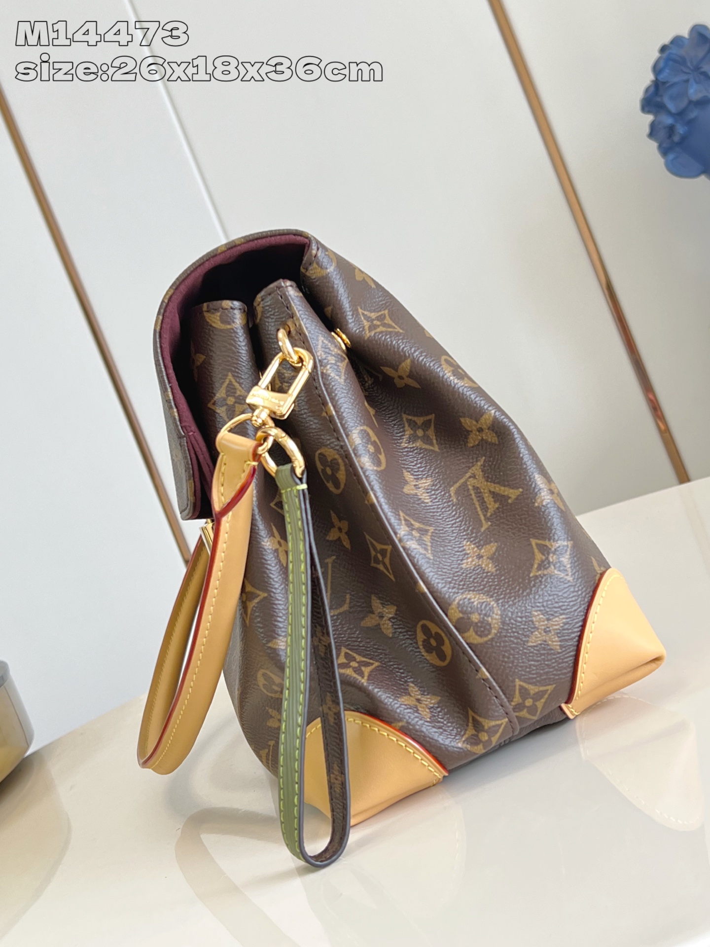 【顶级原单 M14473 】Hide Away 手袋取材 Monogram 涂层帆布，将利落线条与品牌传
