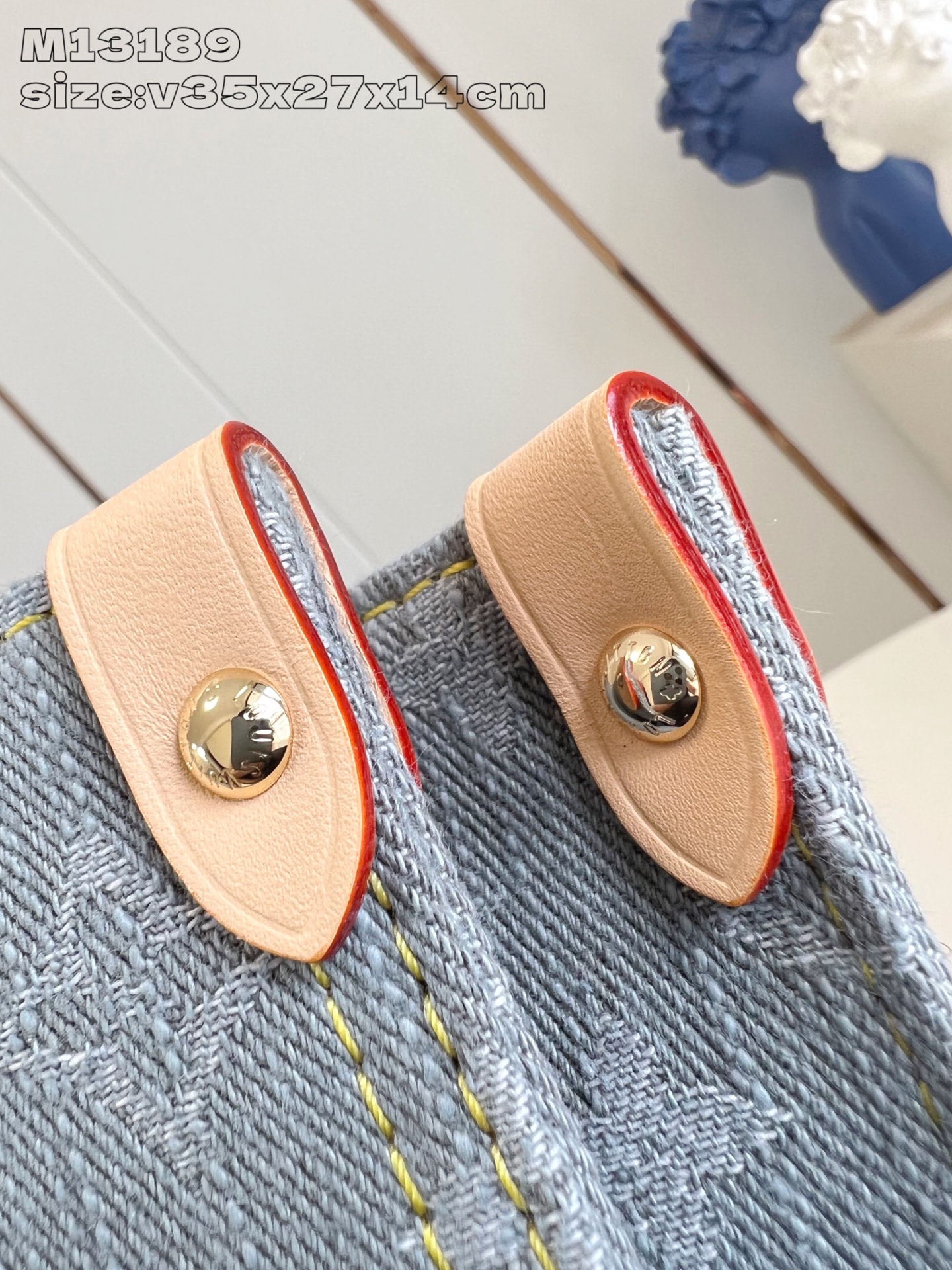 【顶级原单 M13189 】來自2005年的經典Monogram Denim圖案今季在這款OnTheGo