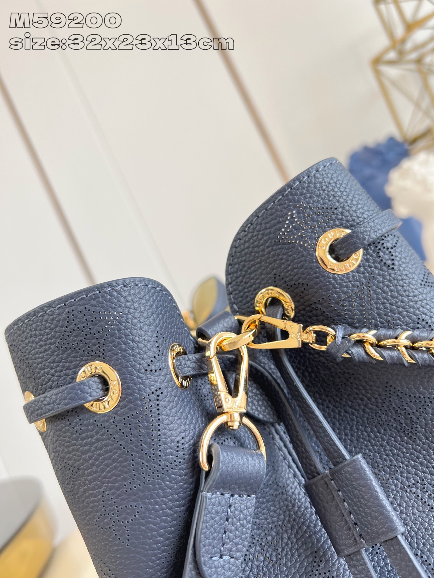 【顶级原单 M59200深蓝 】M14316 本款 Bella Tote 手袋取材品牌标志性镂花穿孔皮革