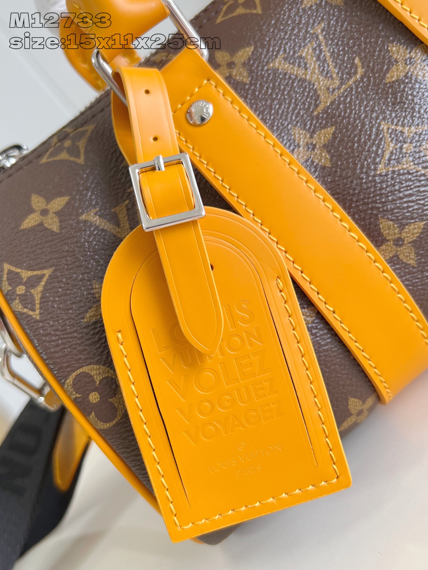 【顶级原单 M12733 】本款 Keepall Bandoulière 25 手袋出自 LV Colo
