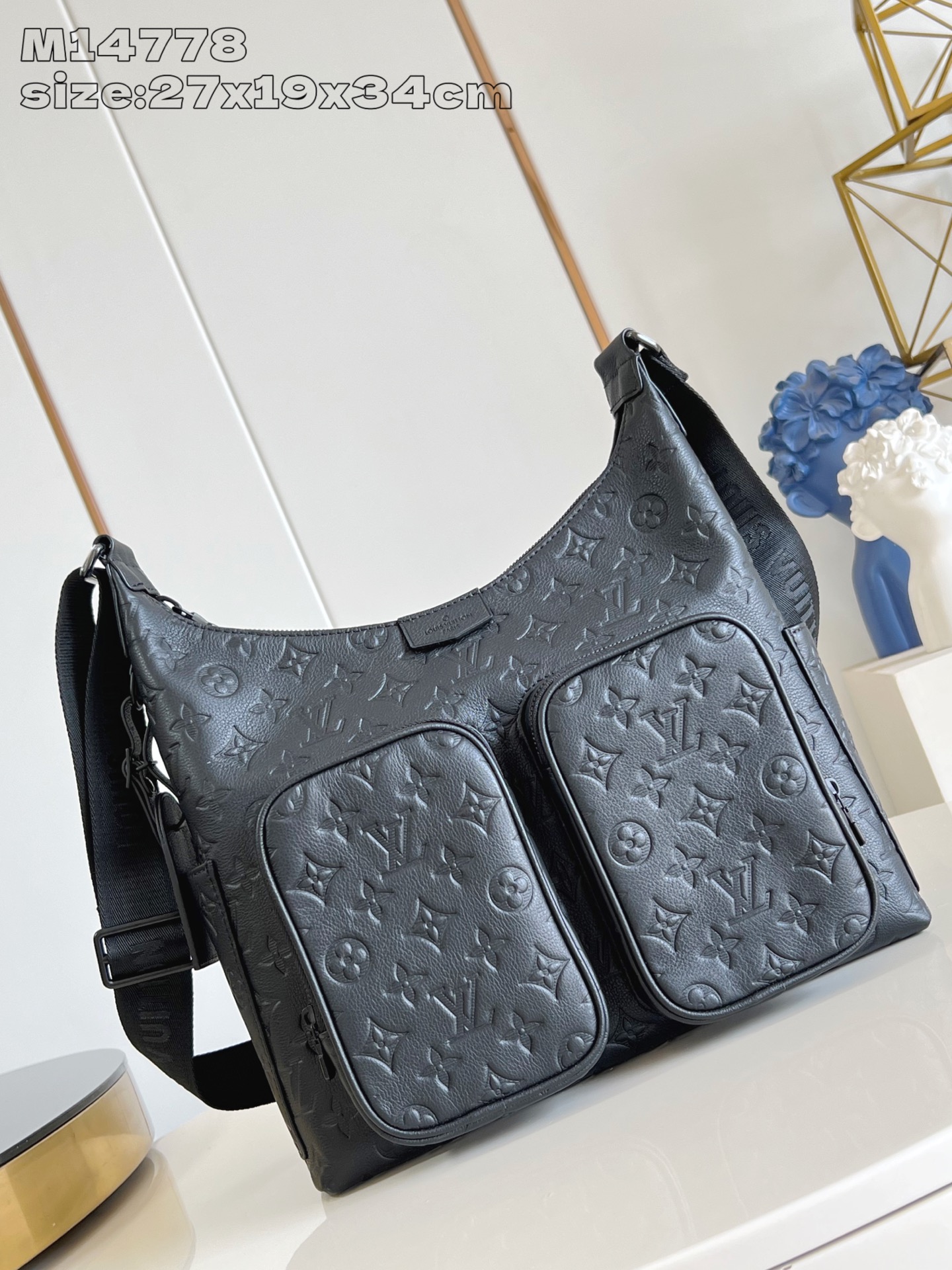 【顶级原单 M14778 】本款 Hobo Cargo 手袋取材柔软 Monogram Shadow 牛