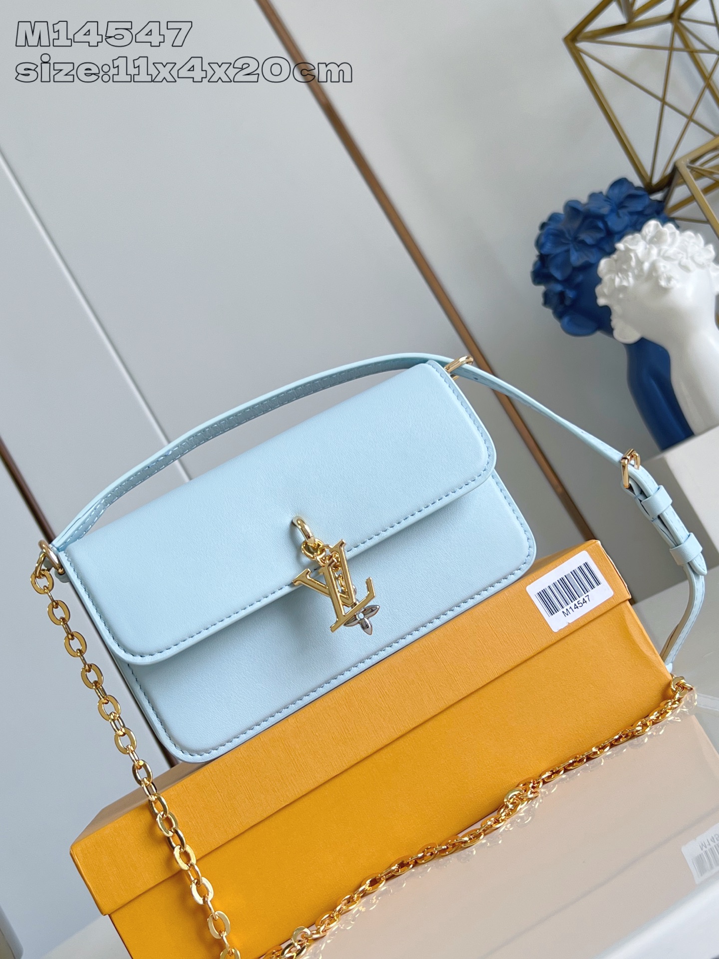 【顶级原单 M14547蓝 】本款 Wallet On Chain 手袋出自路易威登 LV Bloom 