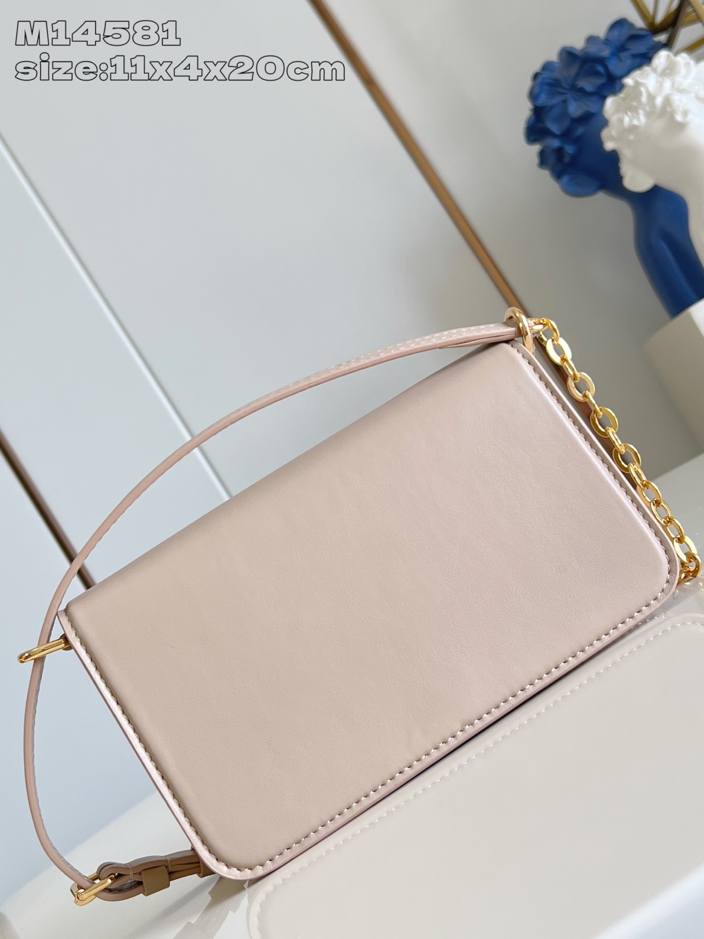 【顶级原单 M14581杏 】本款 Wallet On Chain 手袋出自路易威登 LV Bloom 