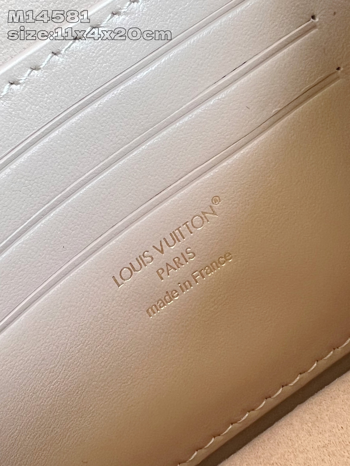 【顶级原单 M14581杏 】本款 Wallet On Chain 手袋出自路易威登 LV Bloom 