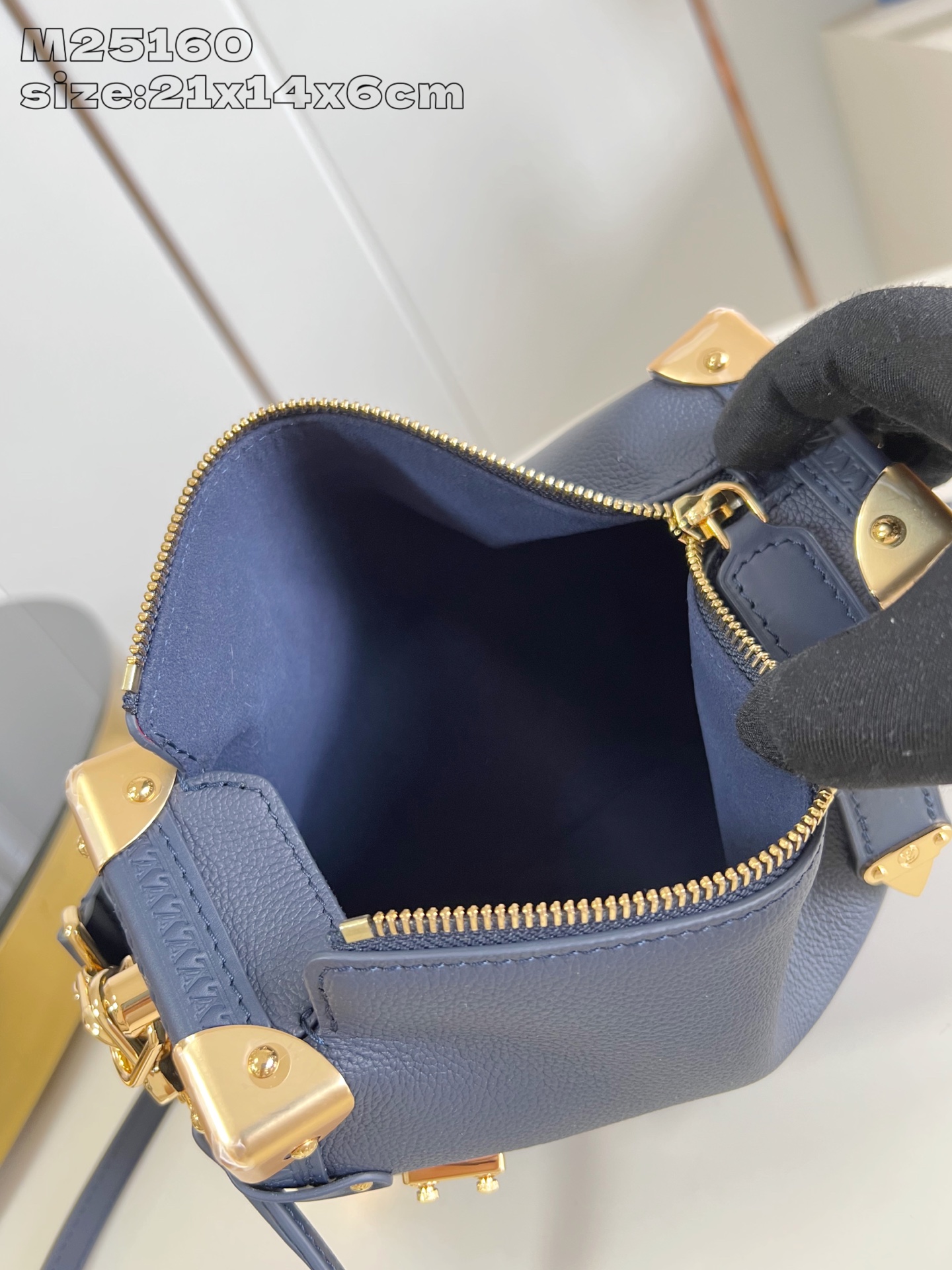 Louis Vuitton Side Trunk Bag, Navy Blue Leather, Medium Size, For Women 8 i1748062575405 1937 0 7