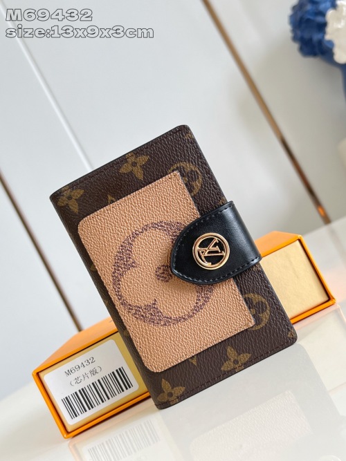Louis Vuitton Monogram Juliette Wallet, Compact and Stylish Accessory 1 Louis Vuitton Monogram Juliette Wallet, Compact and Stylish Accessory