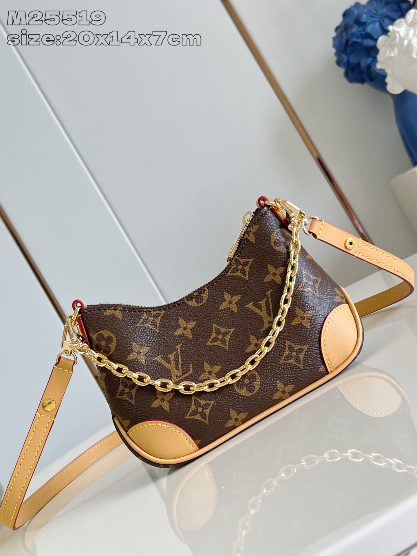 NO:405195,【Exclusive real photo M25519】Boulogne Mini handbag is made of classic Monogram canvas, shoulder straps enable long and short shoulder and crossbody selection, and you can remove it to become a chain bag or clutch. 20.0x 14.5x 7.0 cm (length x height x width) Y.600, LV [original leather], louis vuitton, handbag19860909【独家实拍 M25519】Boulogne Mini手袋取材经典 Monogram 帆布,肩带实现长短肩背和斜挎选择,取下即可化身链条包或手拿包.20.0x 14.5x 7.0厘米 (长度 x 高 x 宽) Y.600,LV【原厂皮】,louis vuitton,handbag,Bag