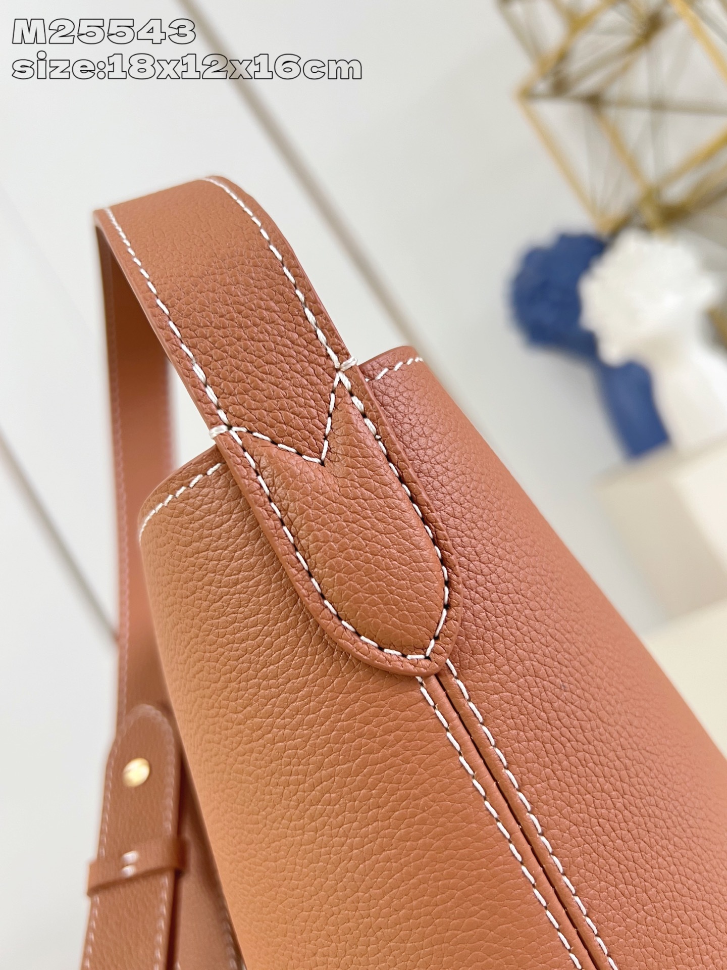 【顶级原单 M25543棕 】M14416 本款 All In BB 手袋出自 Low Key 系列,采