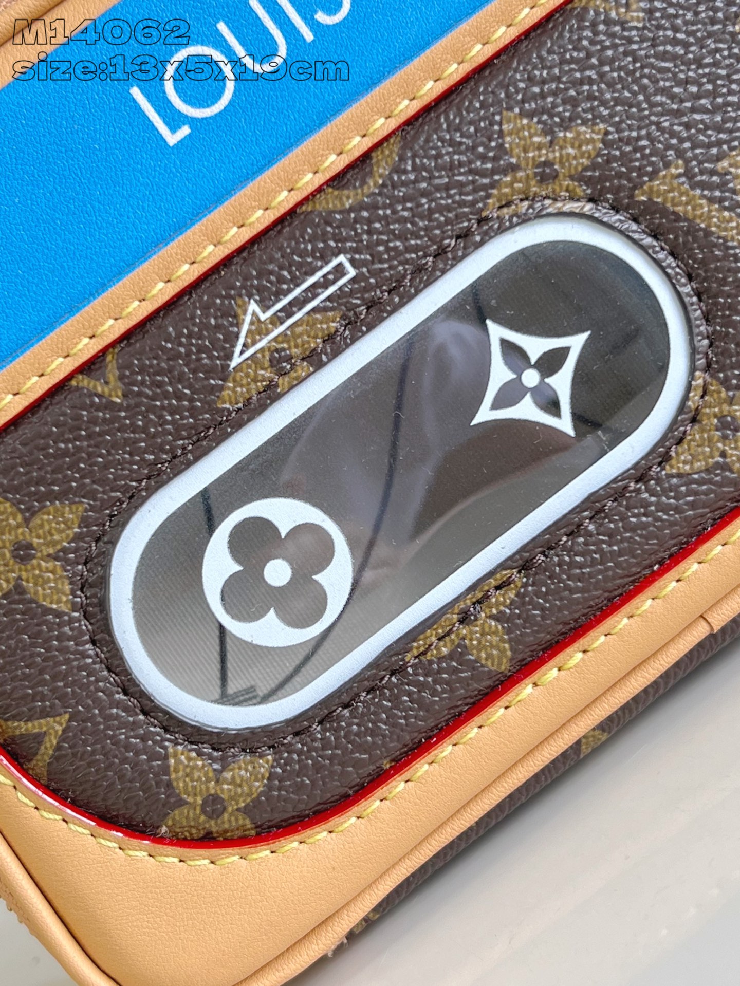 Louis Vuitton Baladeur Wearable Wallet Monogram Canvas Leather Crossbody Bag 5 i1751864947121 1516 0 3