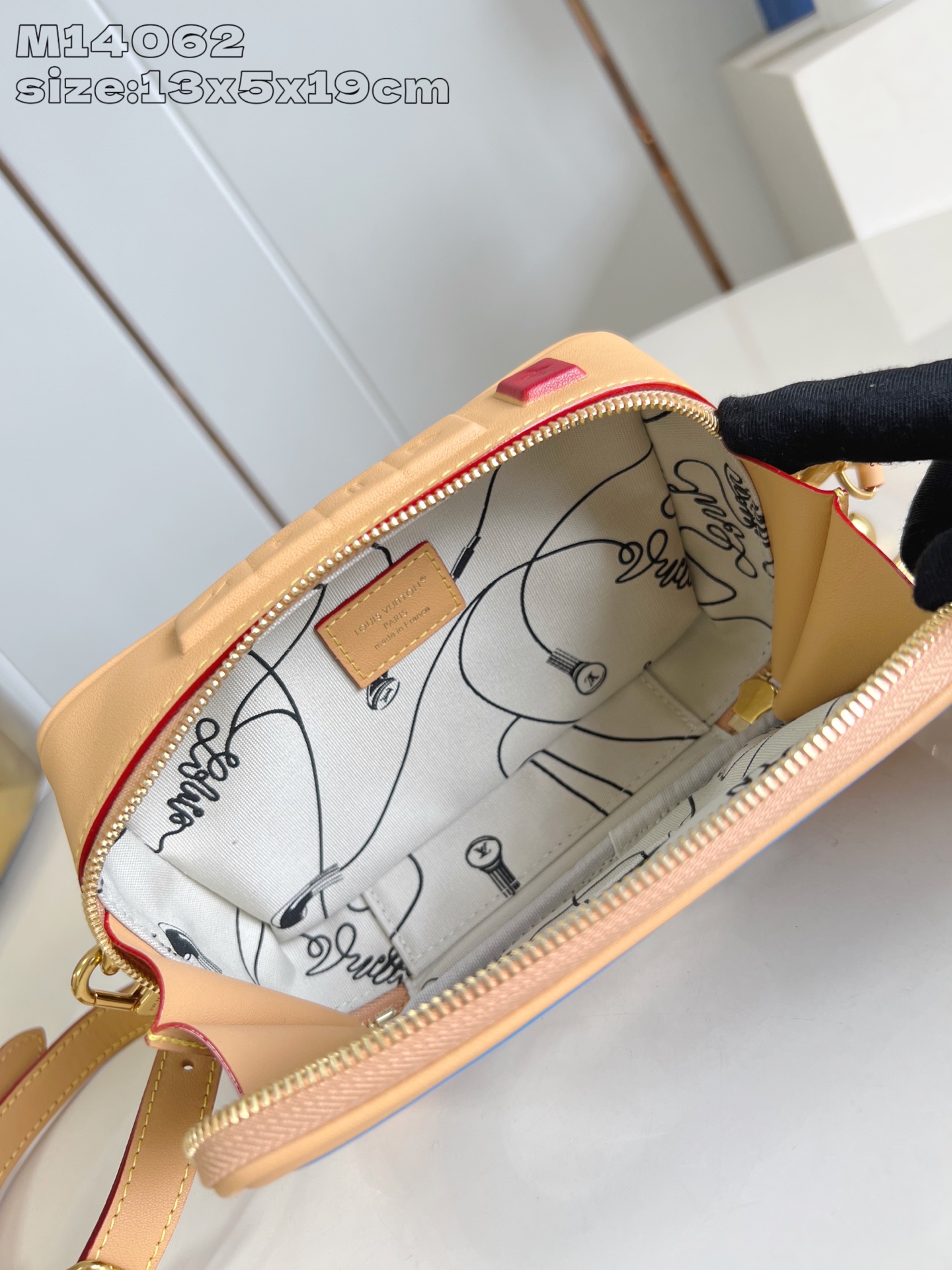 Louis Vuitton Baladeur Wearable Wallet Monogram Canvas Leather Crossbody Bag 14 i1751864947993 4626 0 12