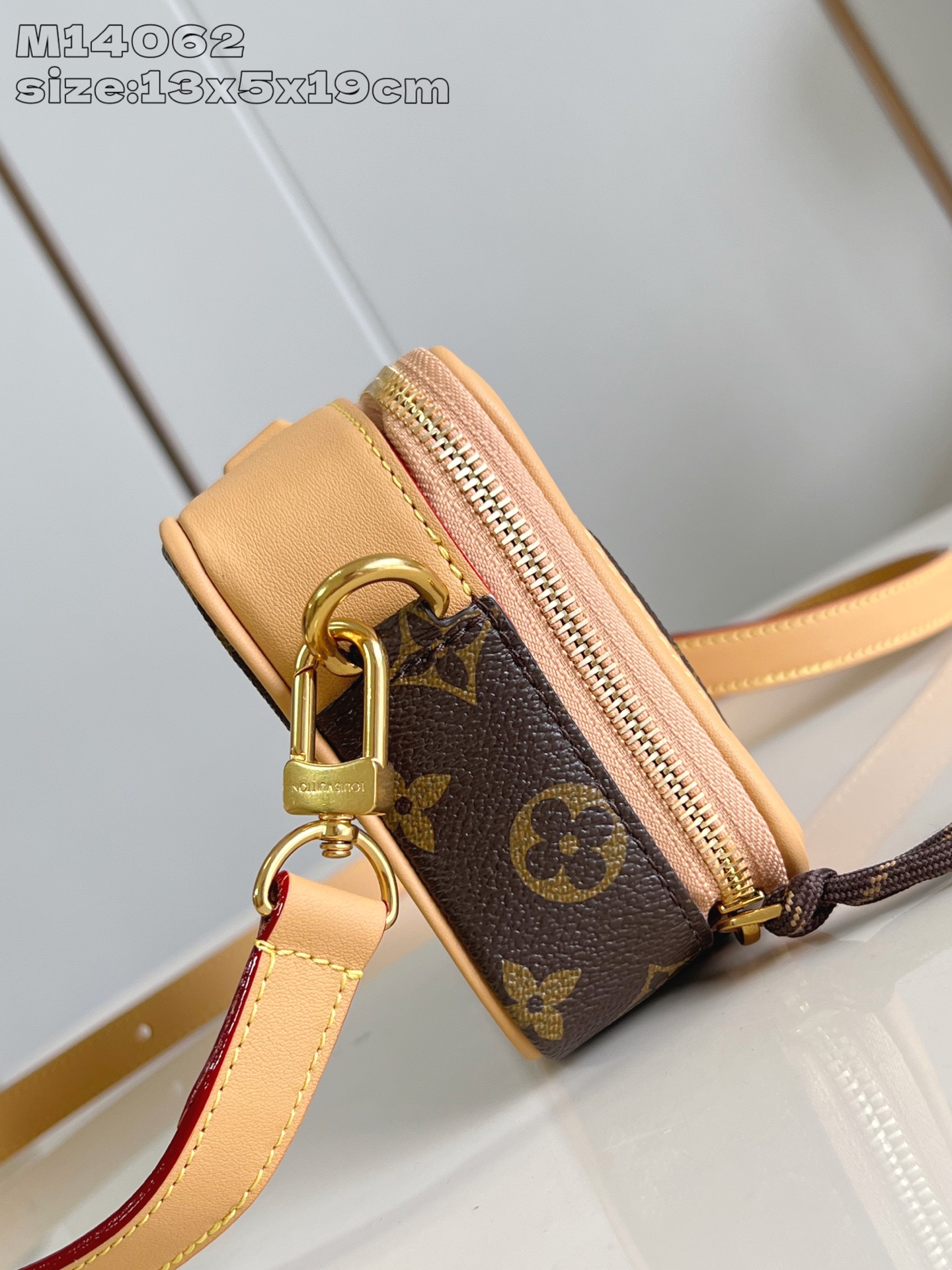 Louis Vuitton Baladeur Wearable Wallet Monogram Canvas Leather Crossbody Bag 7 i1751864948043 1853 0 5