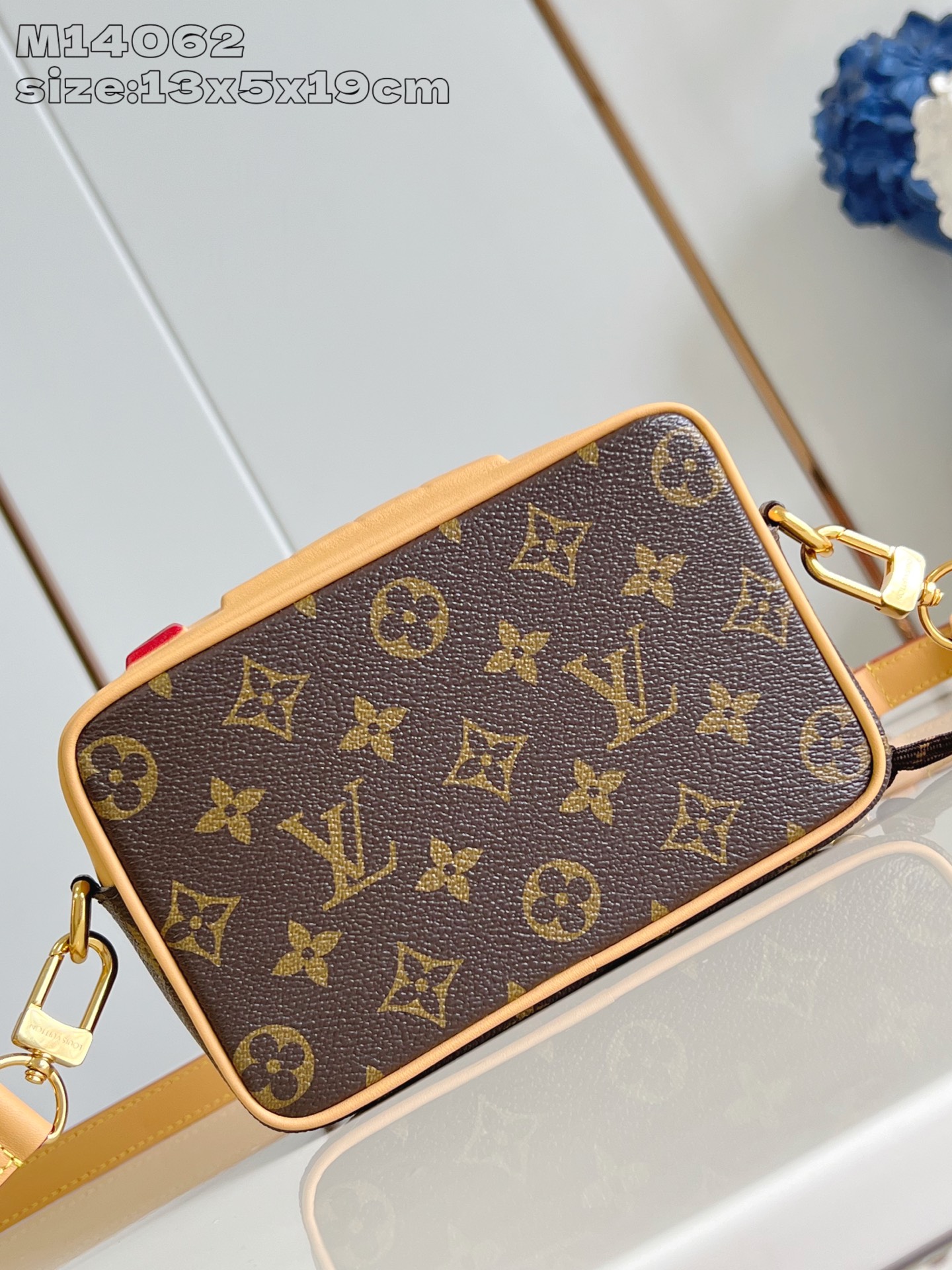Louis Vuitton Baladeur Wearable Wallet Monogram Canvas Leather Crossbody Bag 9 i1751864948818 8254 0 7