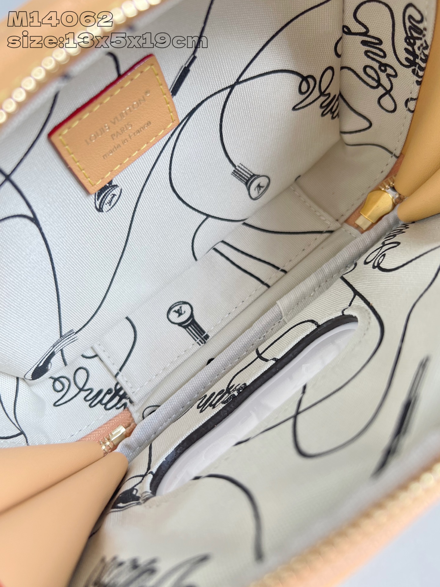 Louis Vuitton Baladeur Wearable Wallet Monogram Canvas Leather Crossbody Bag 15 i1751864949565 1101 0 13