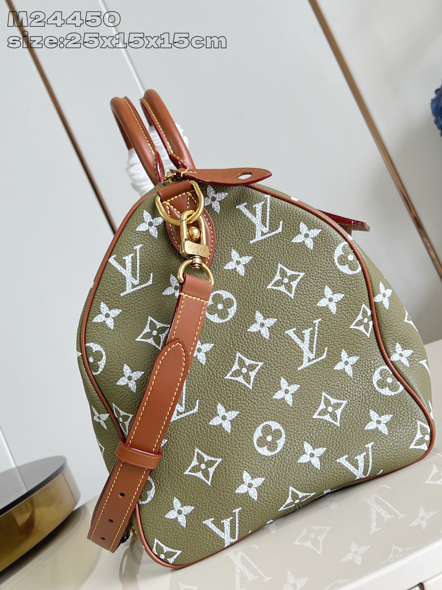 Louis Vuitton Speedy Bandoulière 40 Monogram Leather Bag 5 i1751865080940 3769 0 3