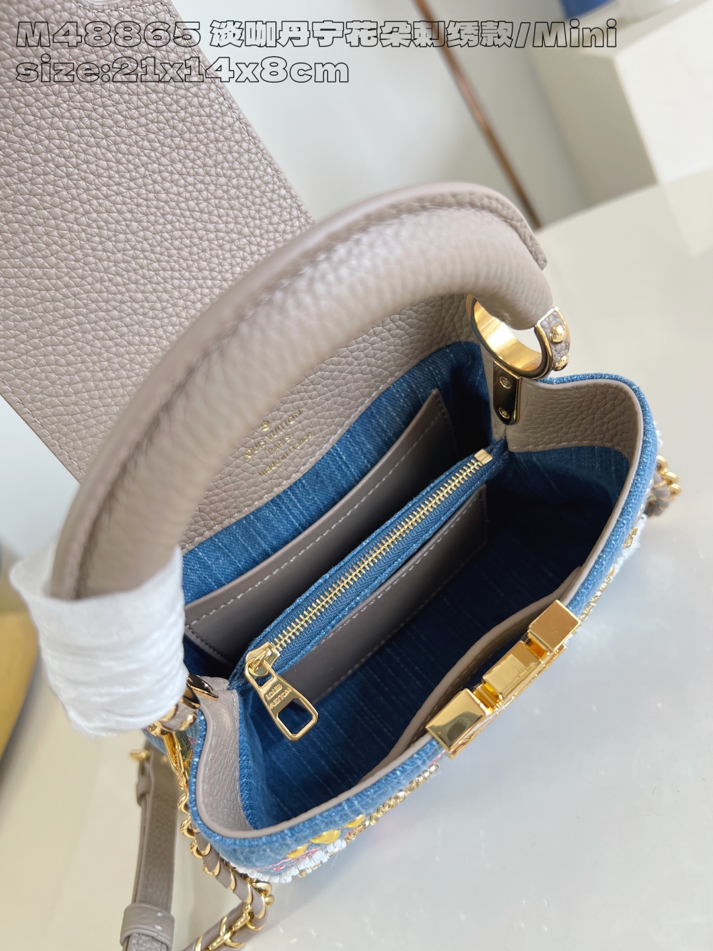 【顶级原单 M48865淡咖丹宁花朵刺绣款/迷你 】本款 Capucines 迷你手袋为 Monogra