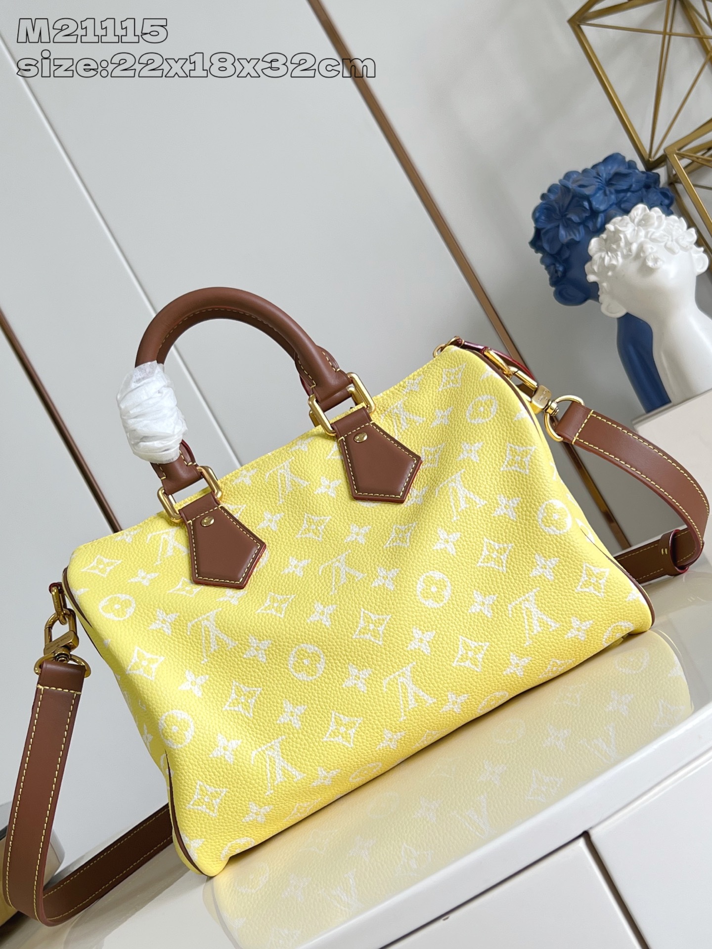 【顶级原单 M21115柠檬黄棕色配皮 】 speedy Bandoulière 30 手袋采用印有经典