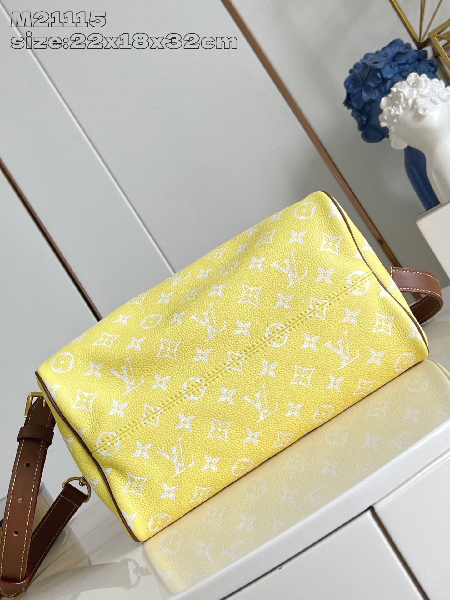 【顶级原单 M21115柠檬黄棕色配皮 】 speedy Bandoulière 30 手袋采用印有经典