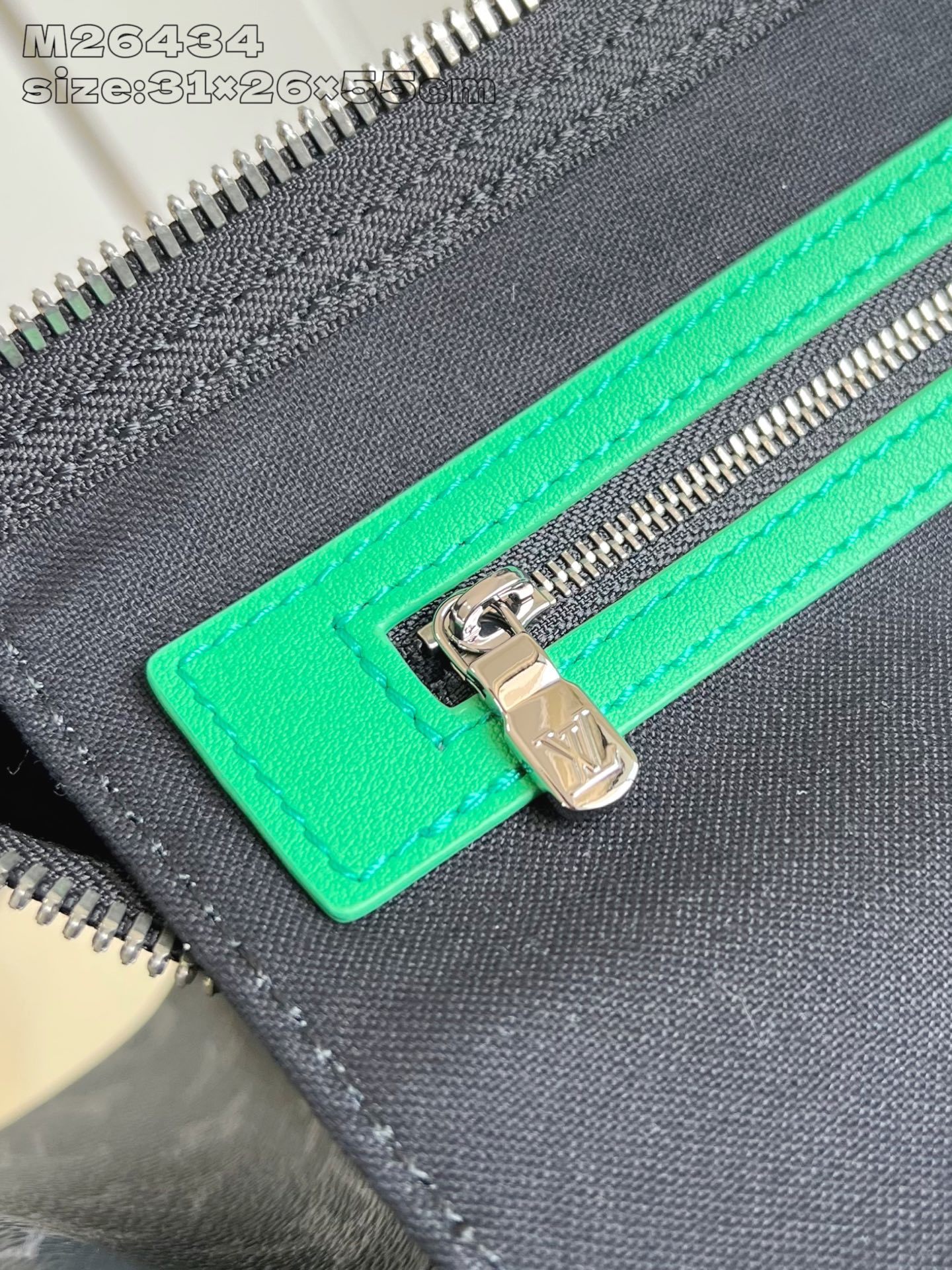 【顶级原单 M26434/55cm 】本款 Keepall Bandoulière 55 旅行袋取材 M