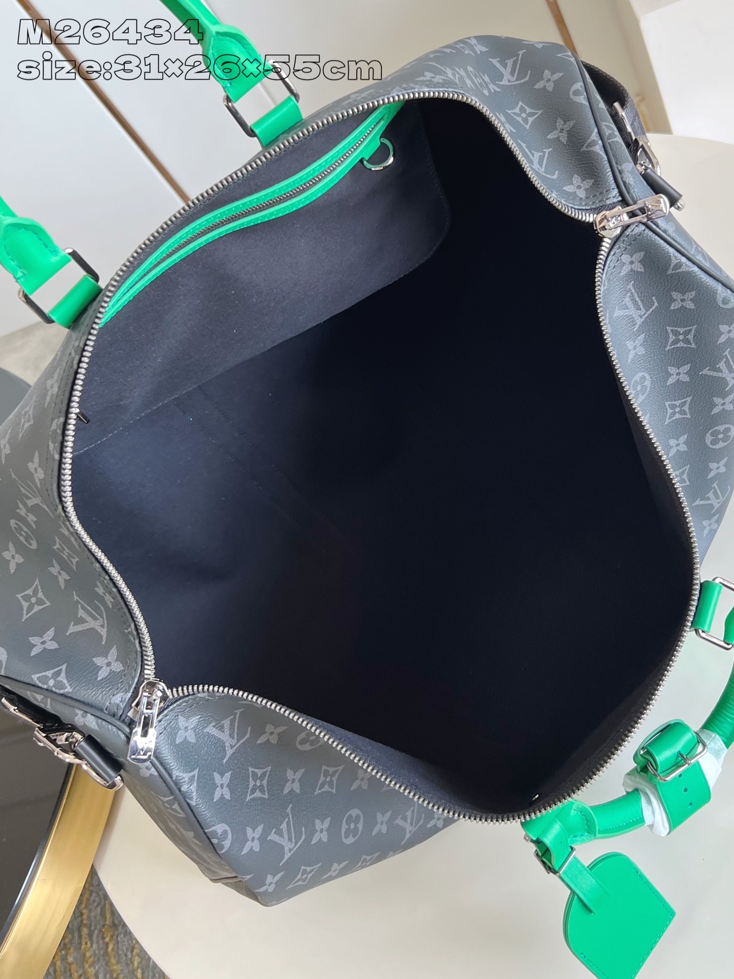 【顶级原单 M26434/55cm 】本款 Keepall Bandoulière 55 旅行袋取材 M