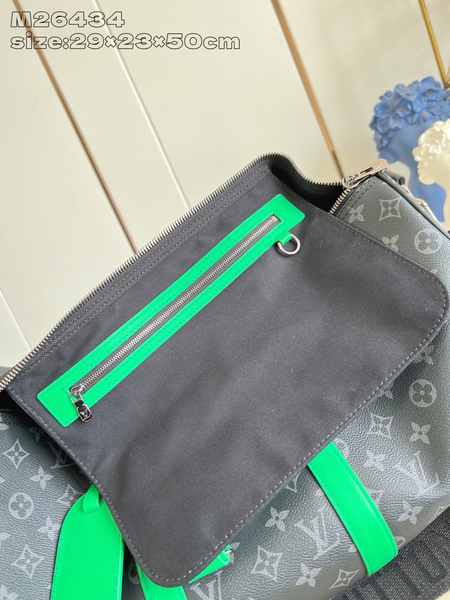 【顶级原单 M26434/50cm 】本款 Keepall Bandoulière 50 旅行袋取材 M