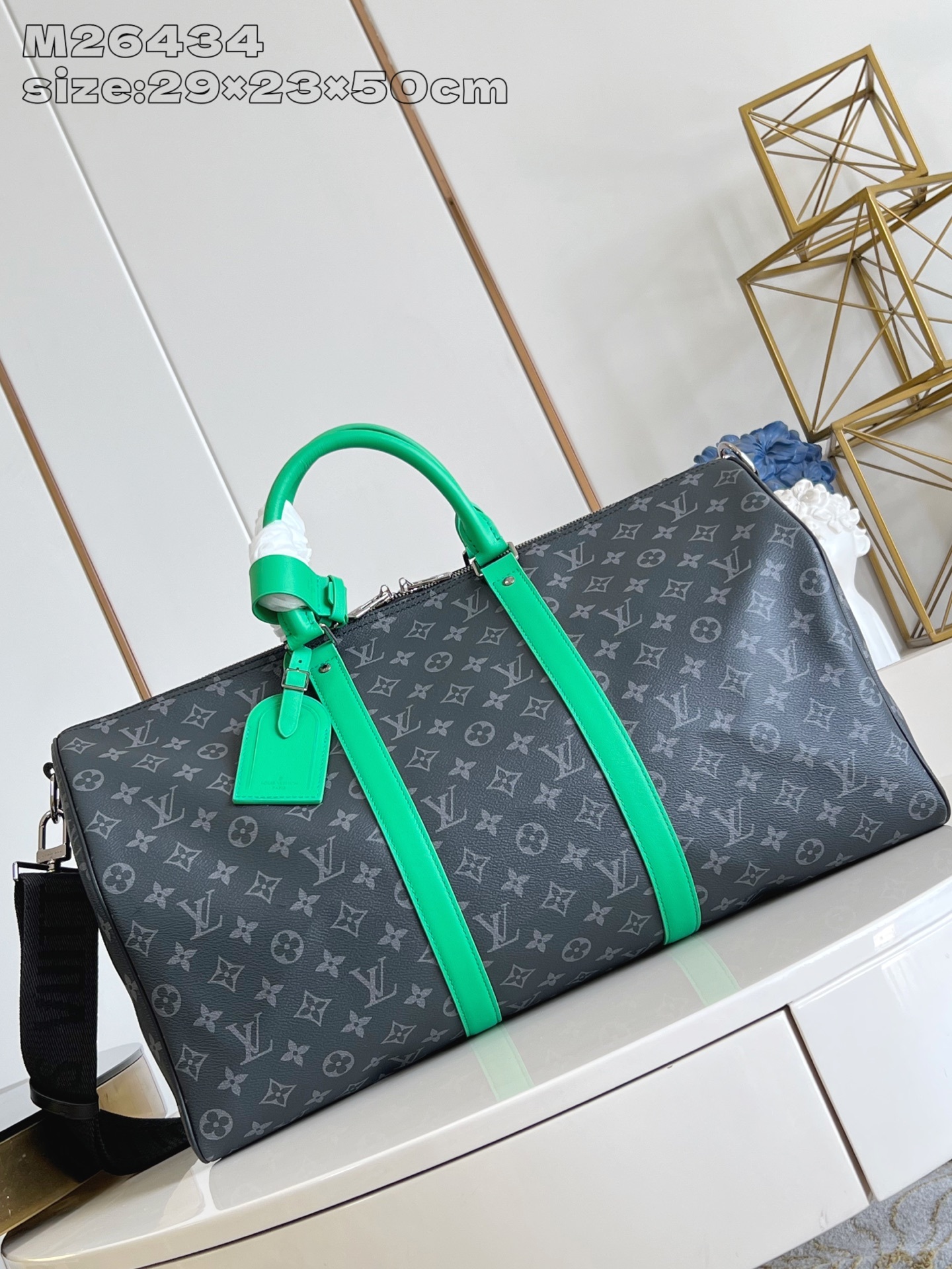 【顶级原单 M26434/50cm 】本款 Keepall Bandoulière 50 旅行袋取材 M