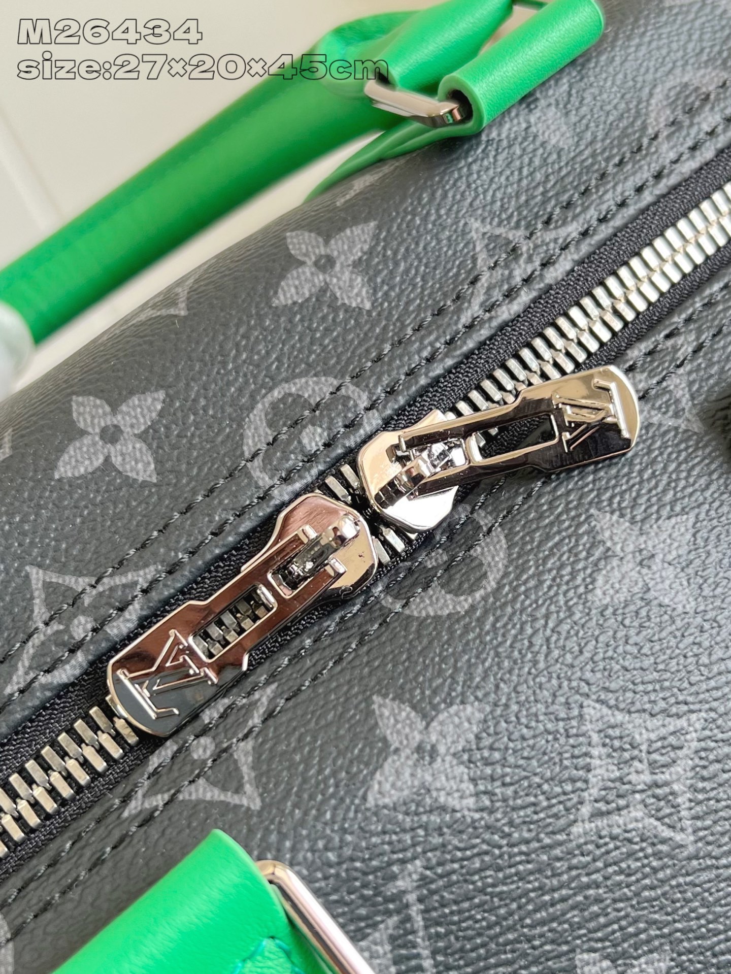 【顶级原单 M26434/45cm 】本款 Keepall Bandoulière 45 旅行袋取材 M
