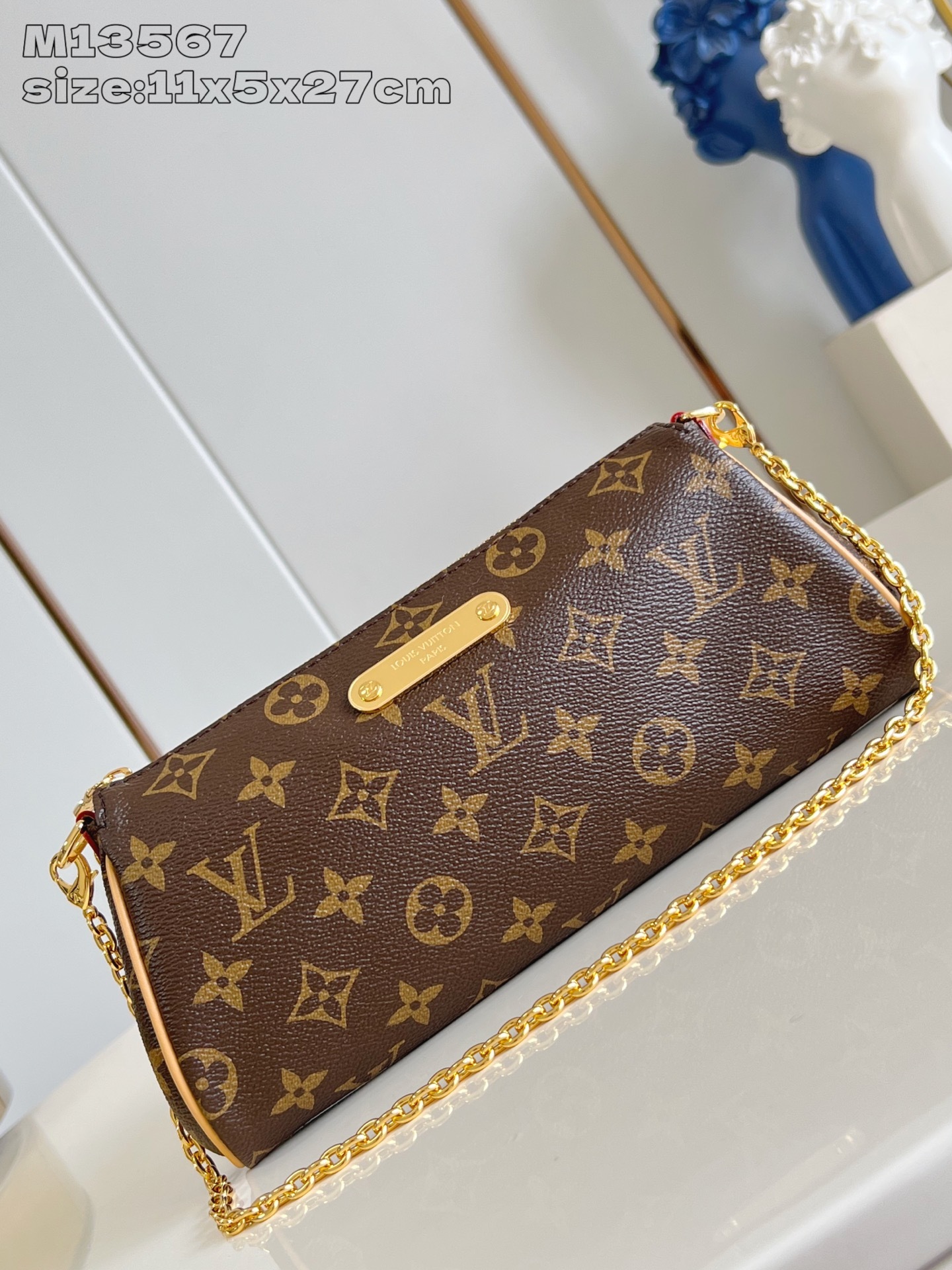 【顶级原单 M13567老花 】本款 Pochette Eva 手袋为品牌 Monogram 帆布搭配撞