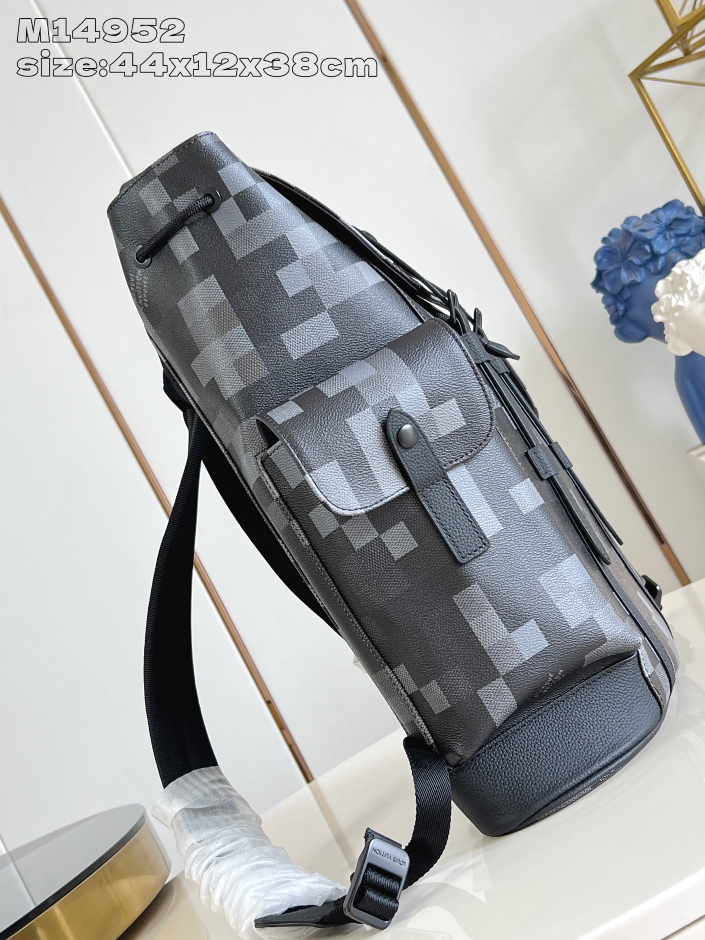 【顶级原单 M14952 】本款 Christopher 中号双肩包选用 Damoflage Black