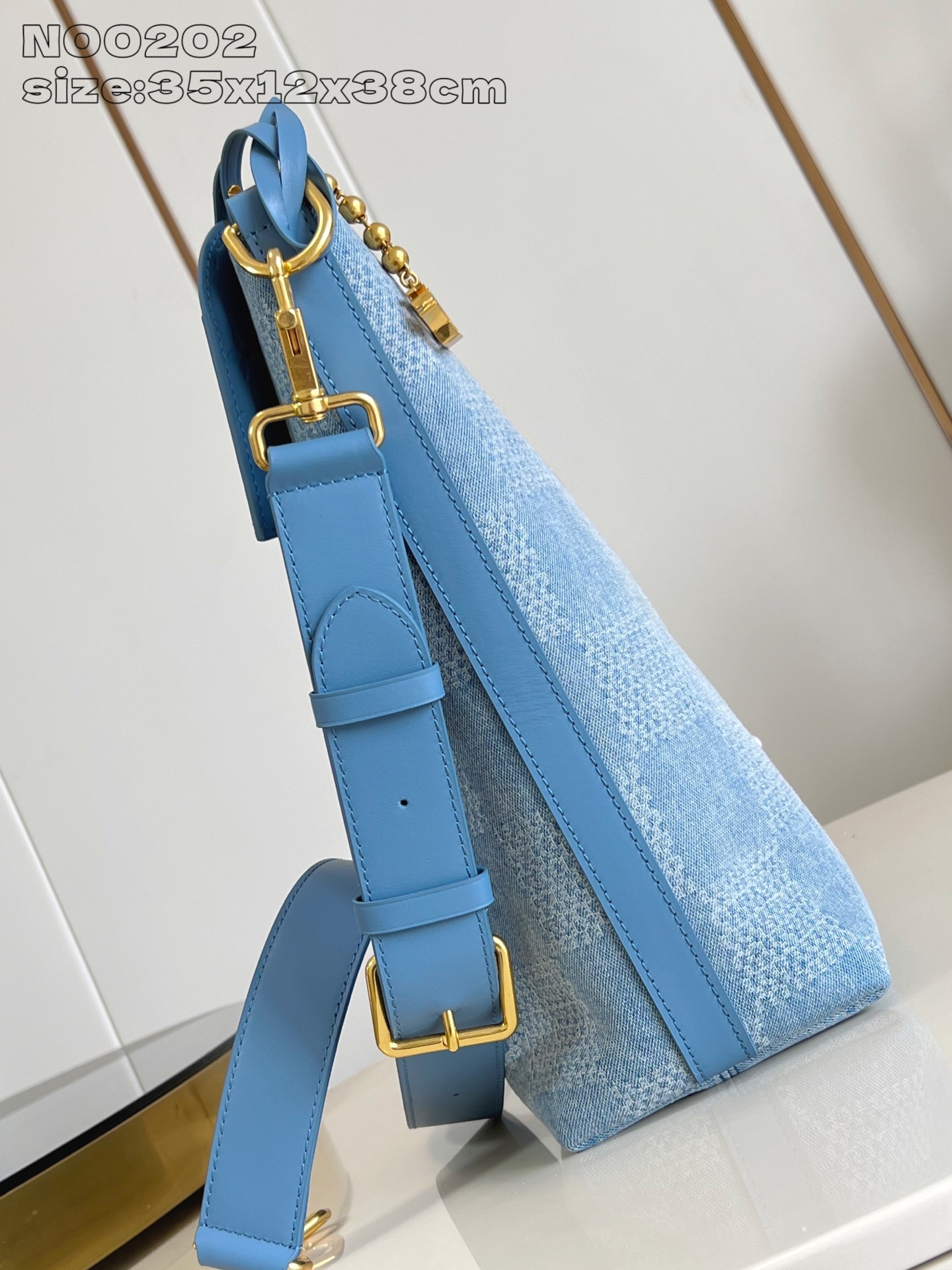 【顶级原单 N00202 】本款 Vagabond Hobo 手袋为 Damier Denim 3D 棉
