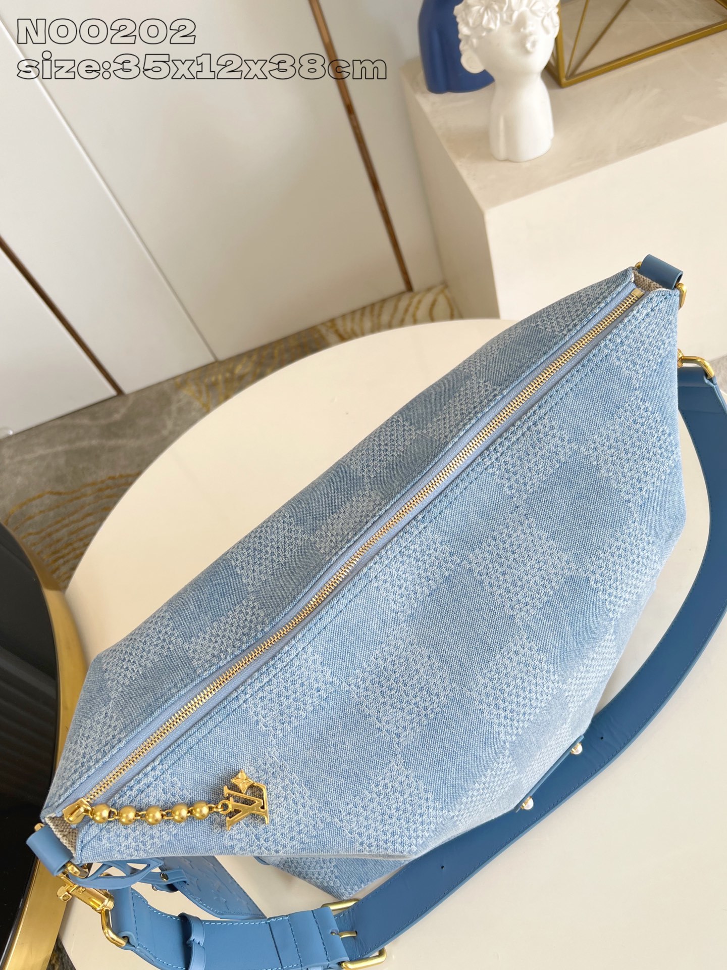 【顶级原单 N00202 】本款 Vagabond Hobo 手袋为 Damier Denim 3D 棉