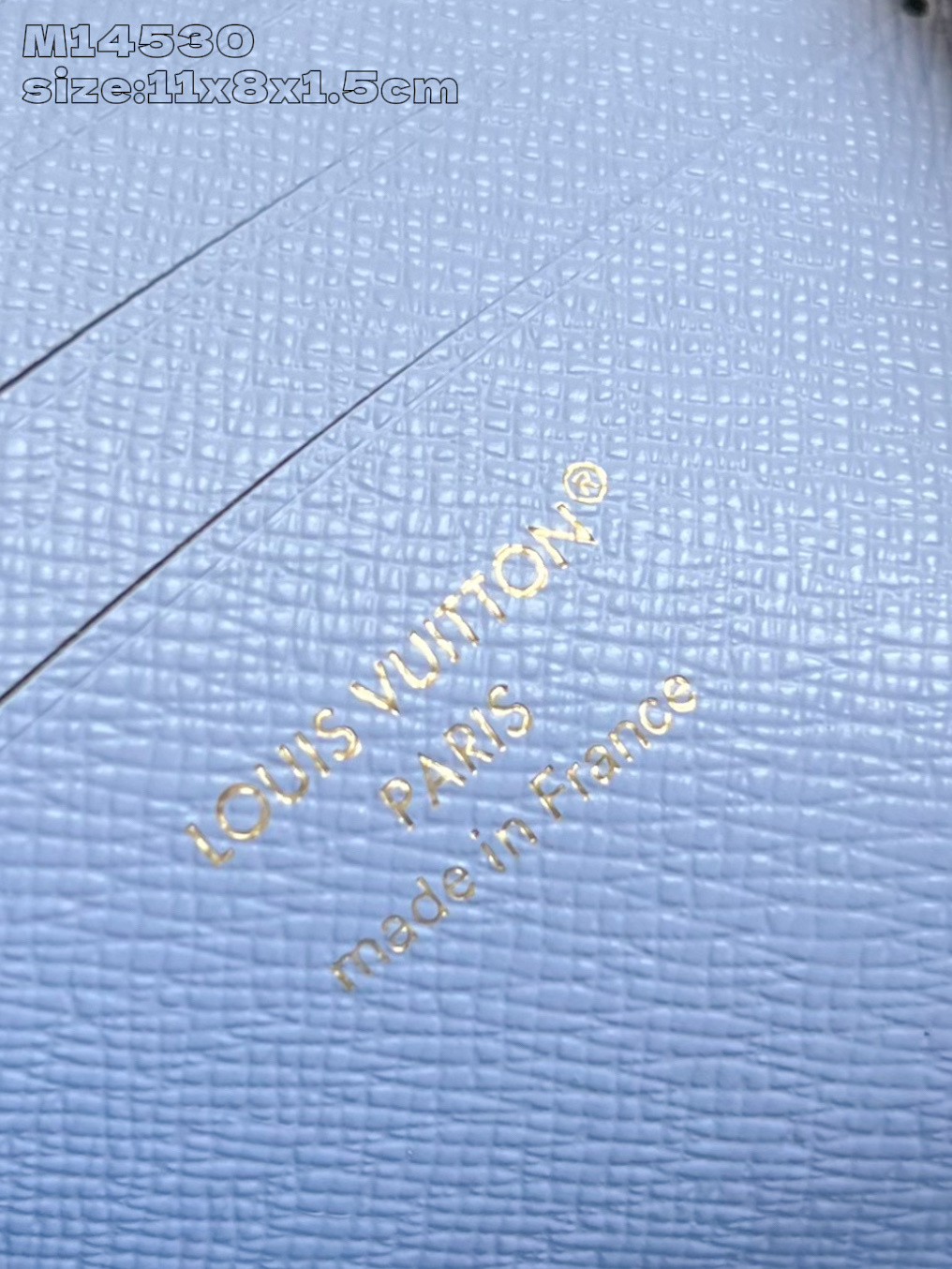 【顶级原单 M14530 】這款Noa小型錢包以路易威登的經典Monogram帆布製作,採用小巧的正方形