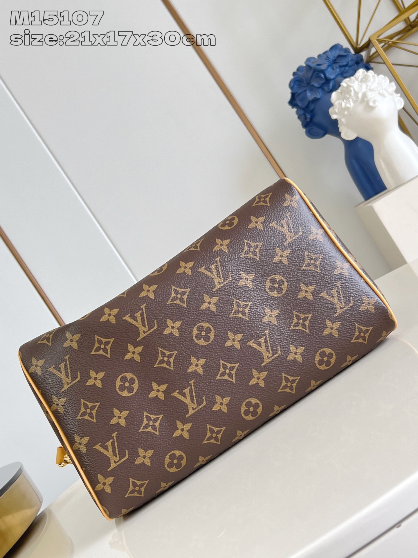 【顶级原单 M15107 】本款 Speedy Soft 30 Lucky 手袋为 Monogram 帆
