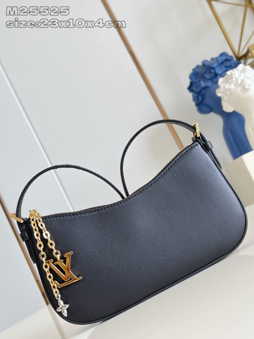 Louis Vuitton Bloom Pochette Bag - Black Leather, Gold Hardware, Compact Size 1 Louis Vuitton Bloom Pochette Bag - Black Leather, Gold Hardware, Compact Size