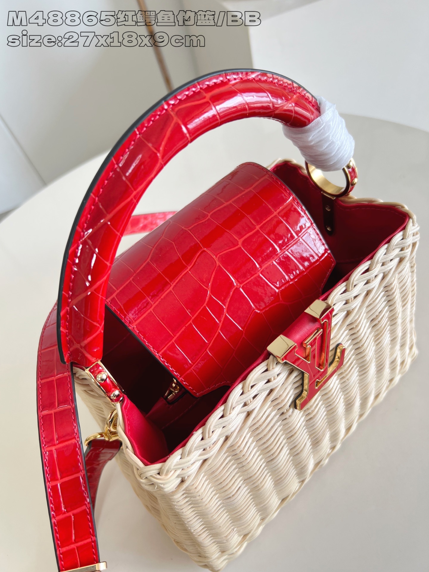 【顶级原单 M48865红鳄鱼竹篮/小号】本款 Capucines BB手袋向路易威登于 1892 年推