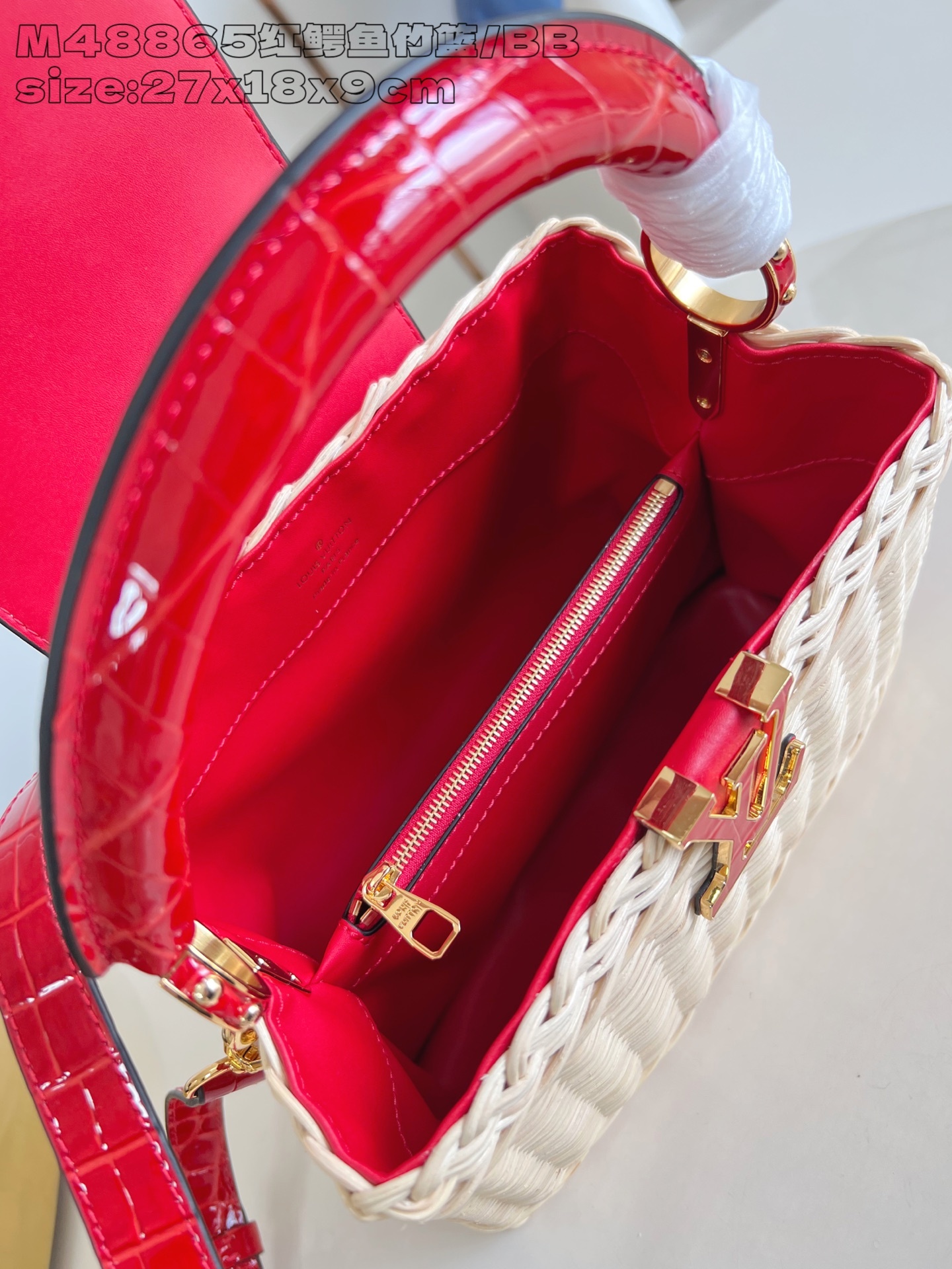 【顶级原单 M48865红鳄鱼竹篮/小号】本款 Capucines BB手袋向路易威登于 1892 年推