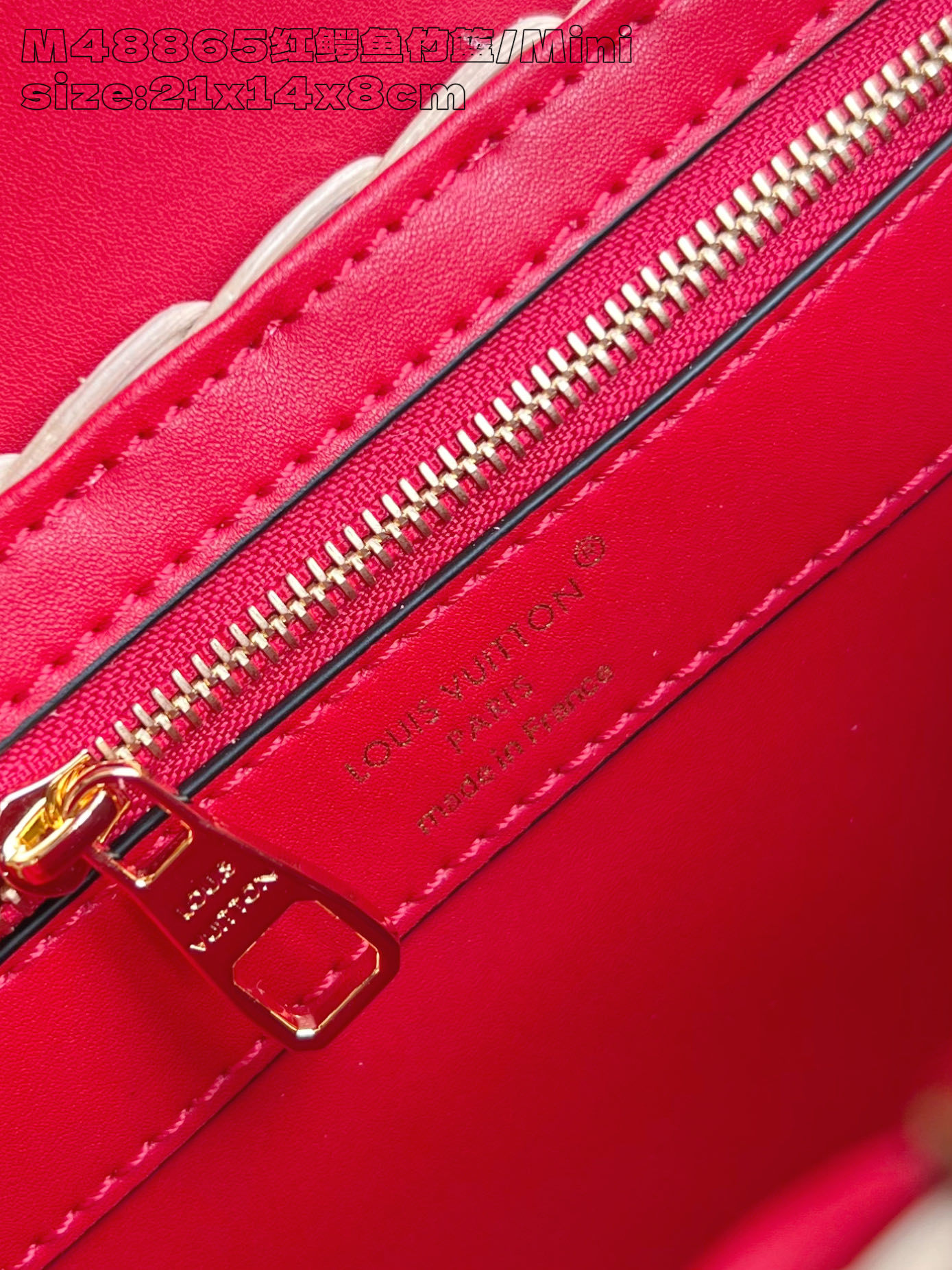 【顶级原单 M48865红鳄鱼竹篮/迷你 】 本款 Capucines 迷你手袋向路易威登于 1892