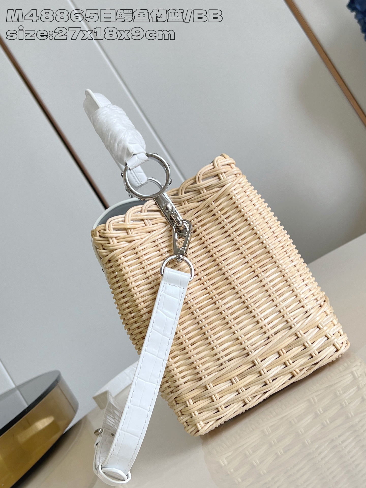 【顶级原单 M48865白鳄鱼竹篮/小号】本款 Capucines BB手袋向路易威登于 1892 年推