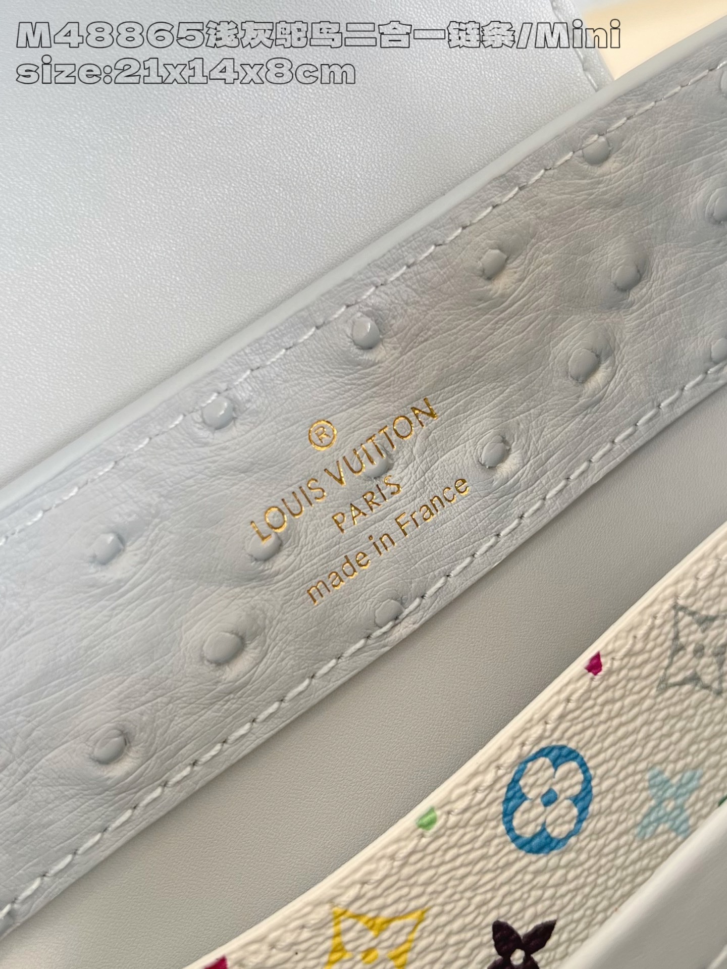 【顶级原单 M48865浅灰鸵鸟二合一链条/迷你 】 本款 Capucines mini 手袋出自 Tr