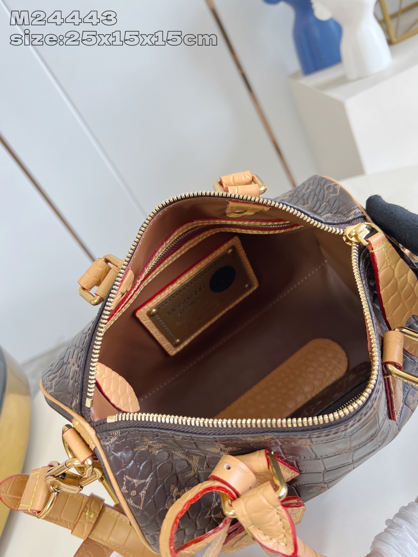 【顶级原单 M24443咖啡鳄鱼皮 】本款 Speedy Bandoulière 25 Monogram