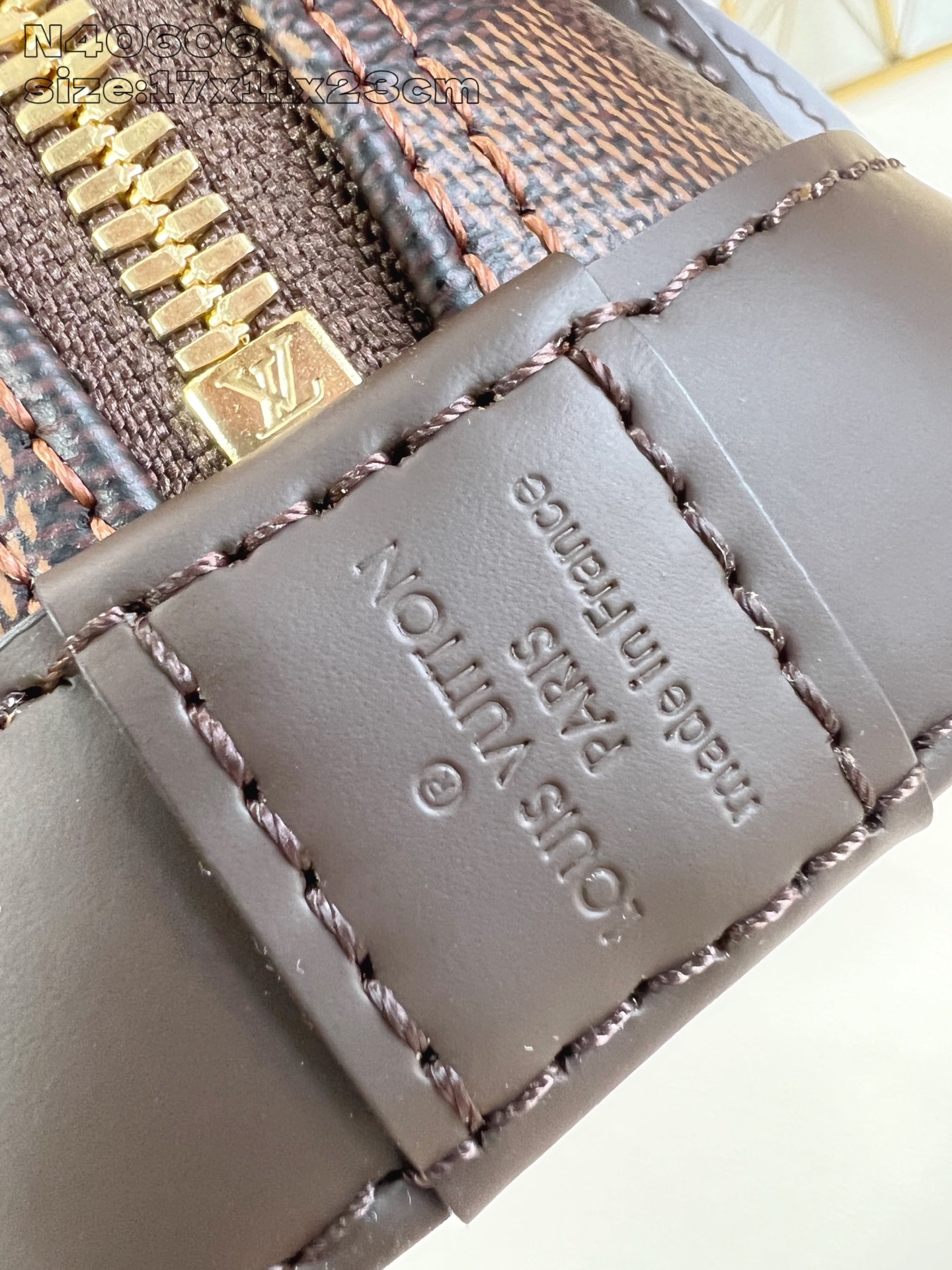 【顶级原单 N40606 】本款 Alma BB 手袋溯源 1934 年的装饰艺术格调,以 Damier