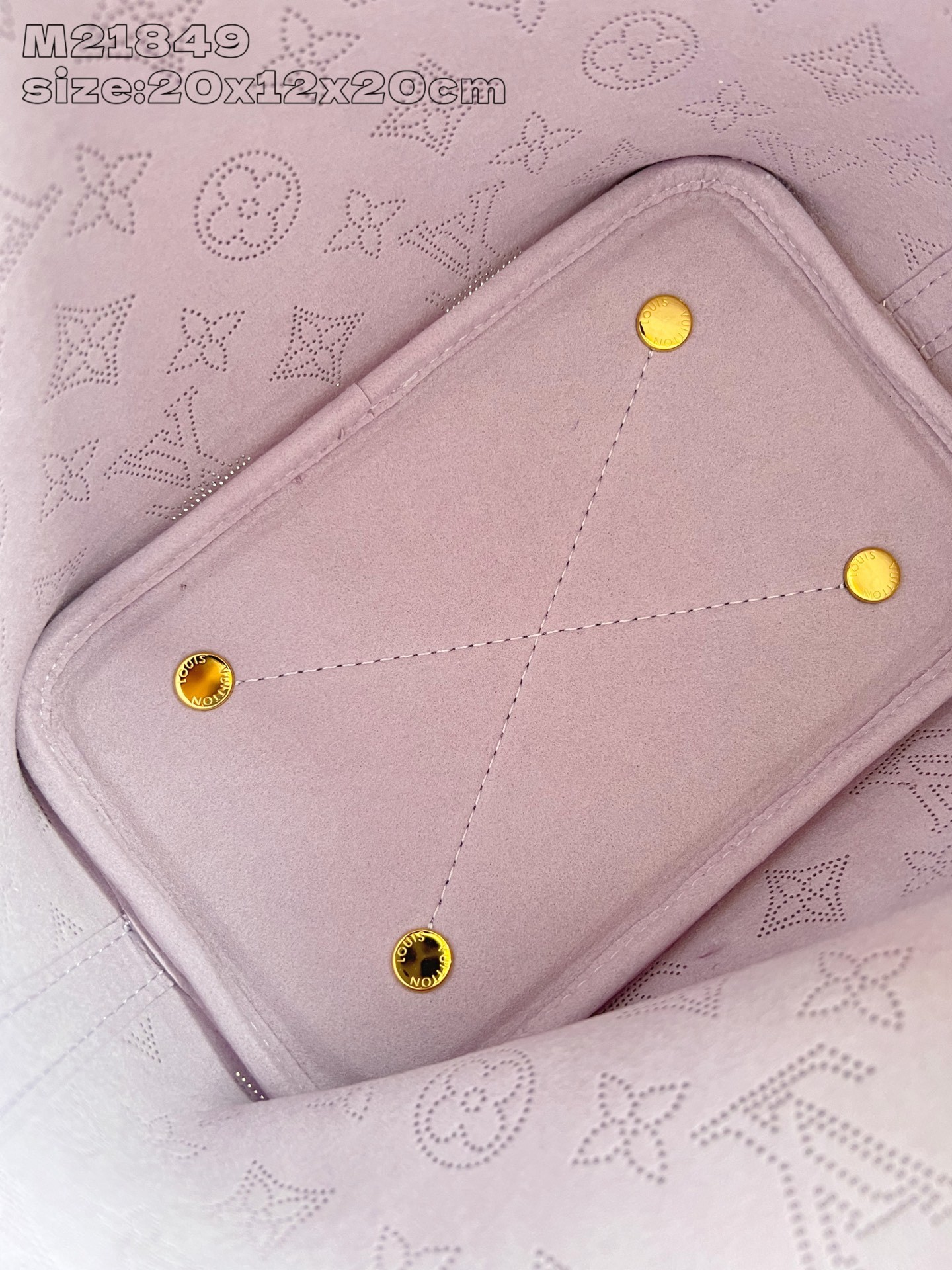 【顶级原单 M21849薰衣草 】M14395 本款 Blossom 小号手袋浸染新季摩登色调,以镂花皮