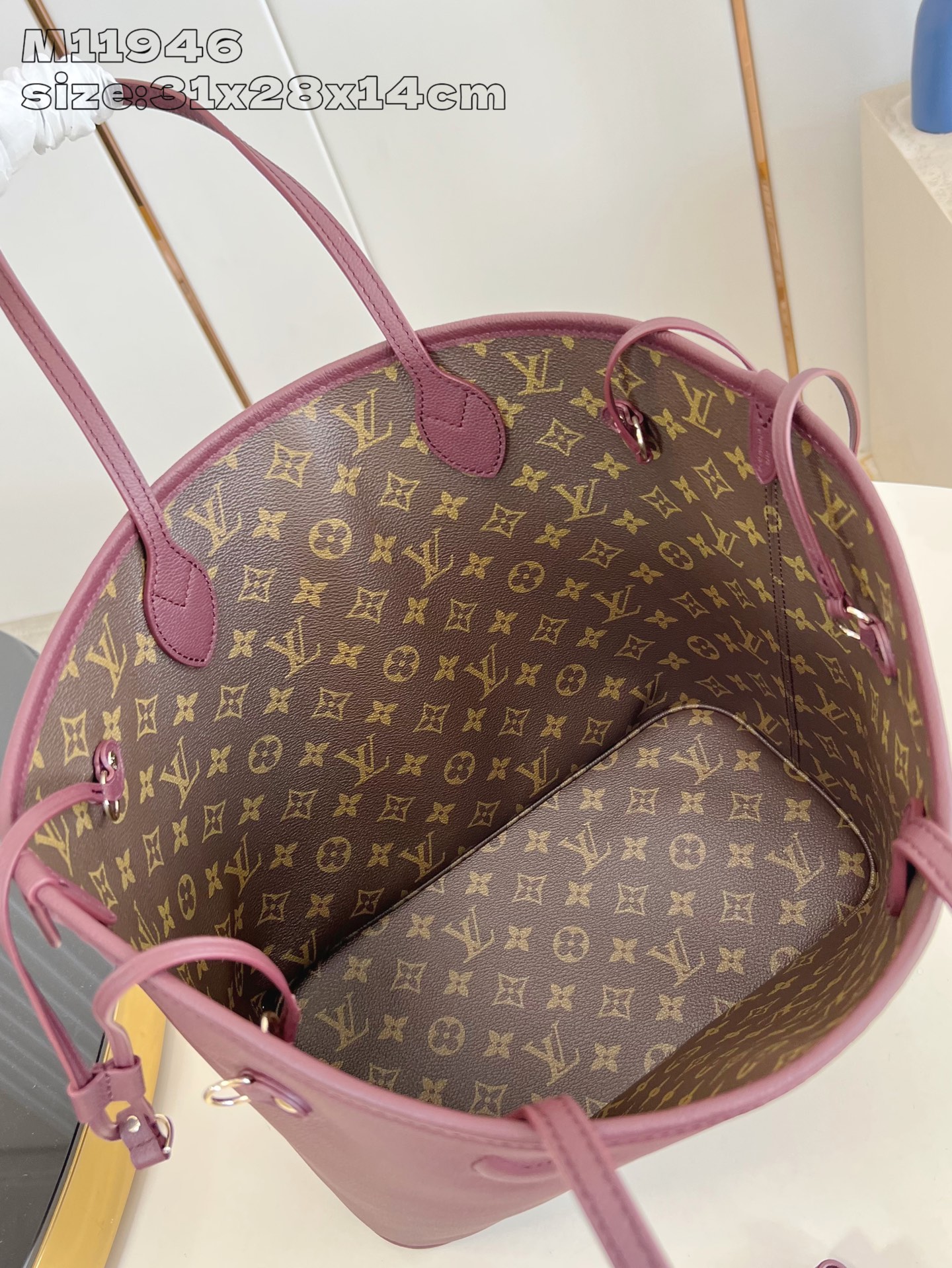 【顶级原单 M11946紫红 】Neverfull Inside Out 中号手袋以 Monogram 