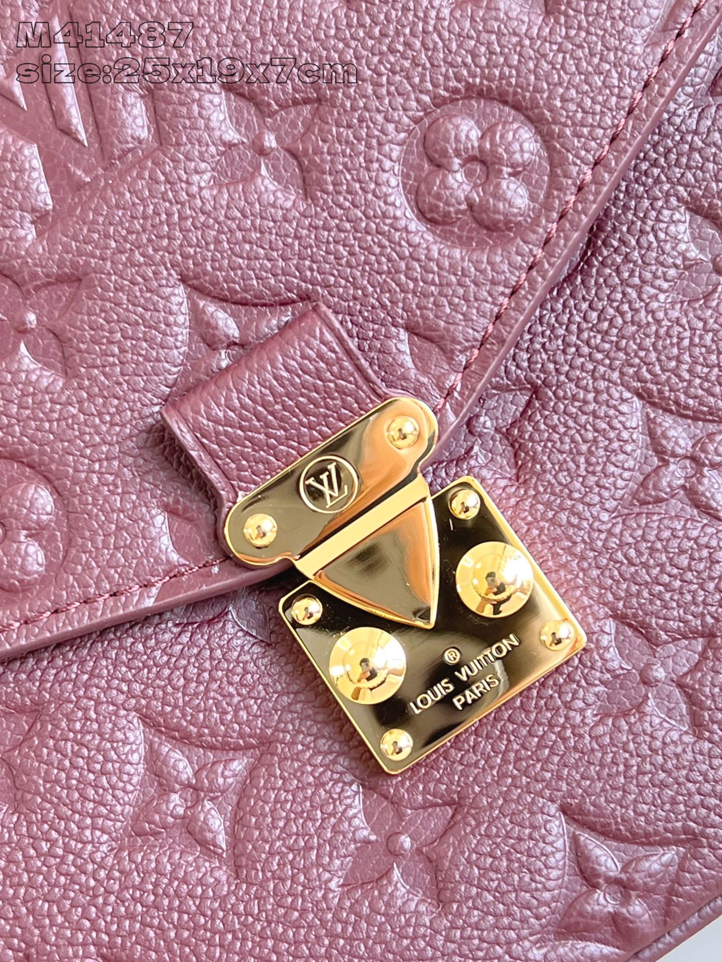 【顶级原单 M41487紫红压花】本款 Pochette Métis 手袋选用 Monogram Emp