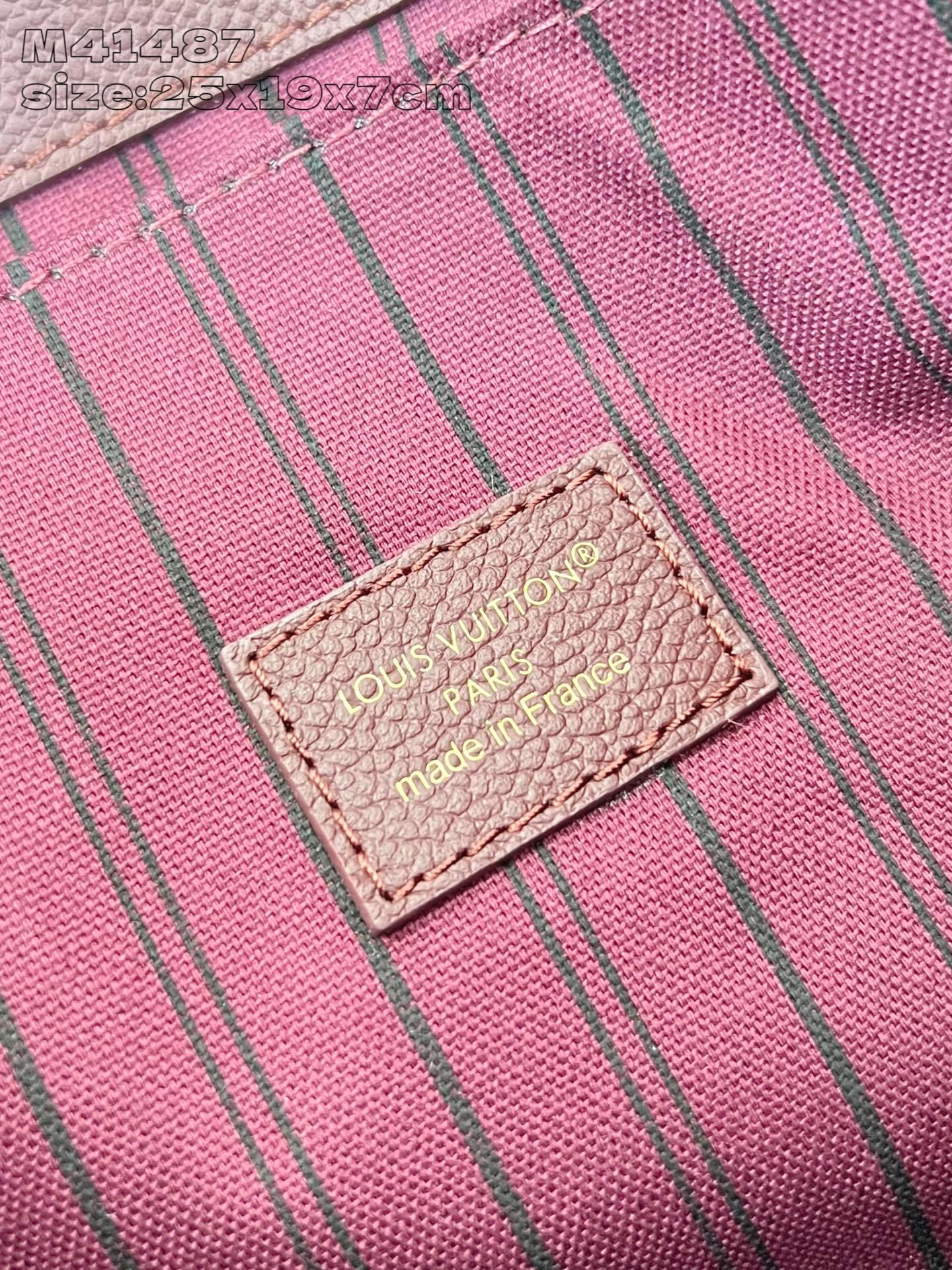 【顶级原单 M41487紫红压花】本款 Pochette Métis 手袋选用 Monogram Emp