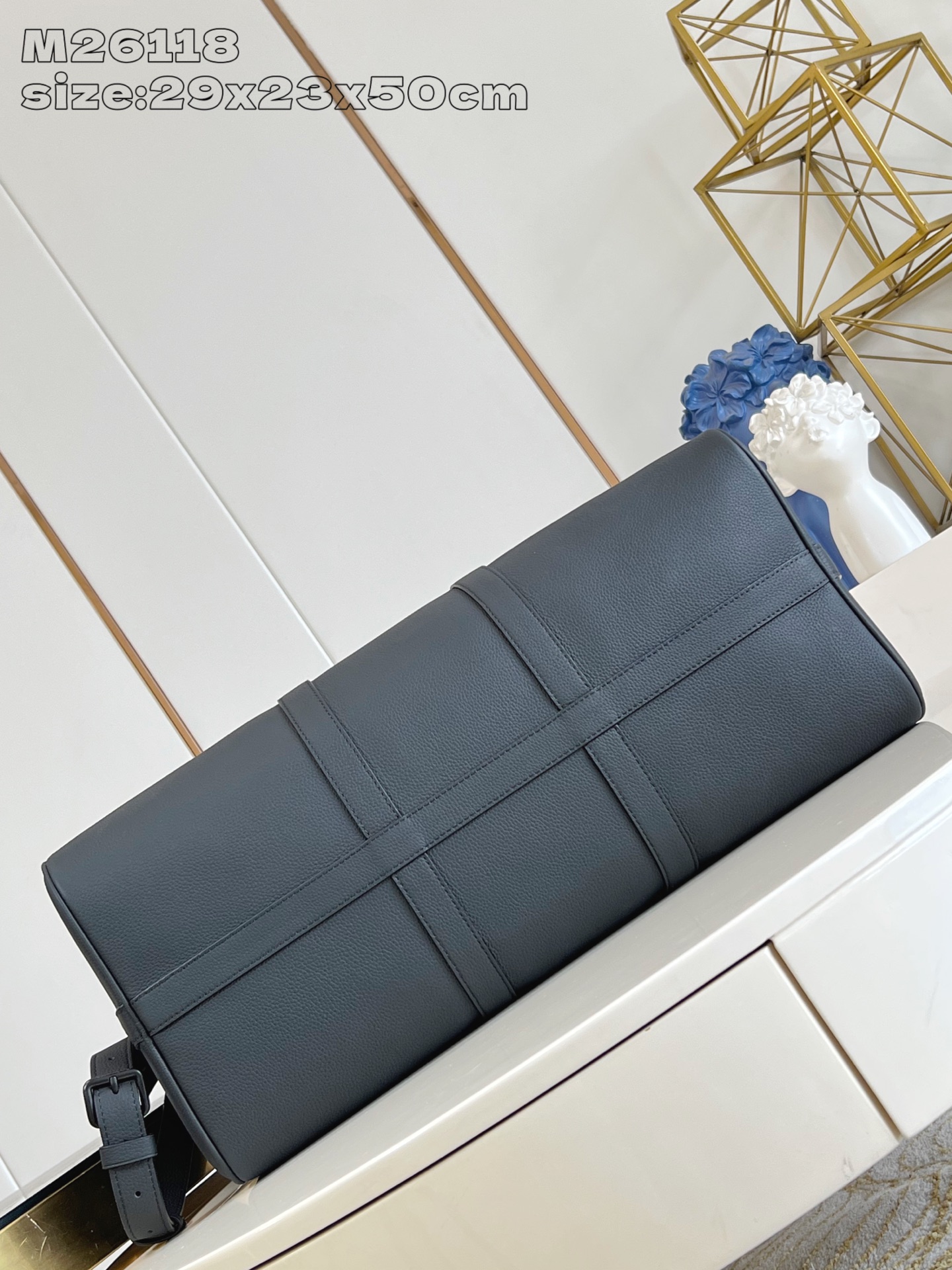 【顶级原单 M26118 】本款 Keepall Bandoulière 50 旅行袋取材蜡面牛皮革和织